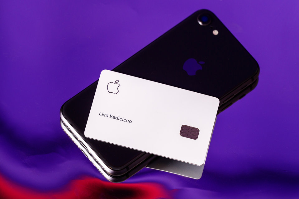 Apple Card chính là vũ khí bí mật để Apple bán được nhiều iPhone hơn