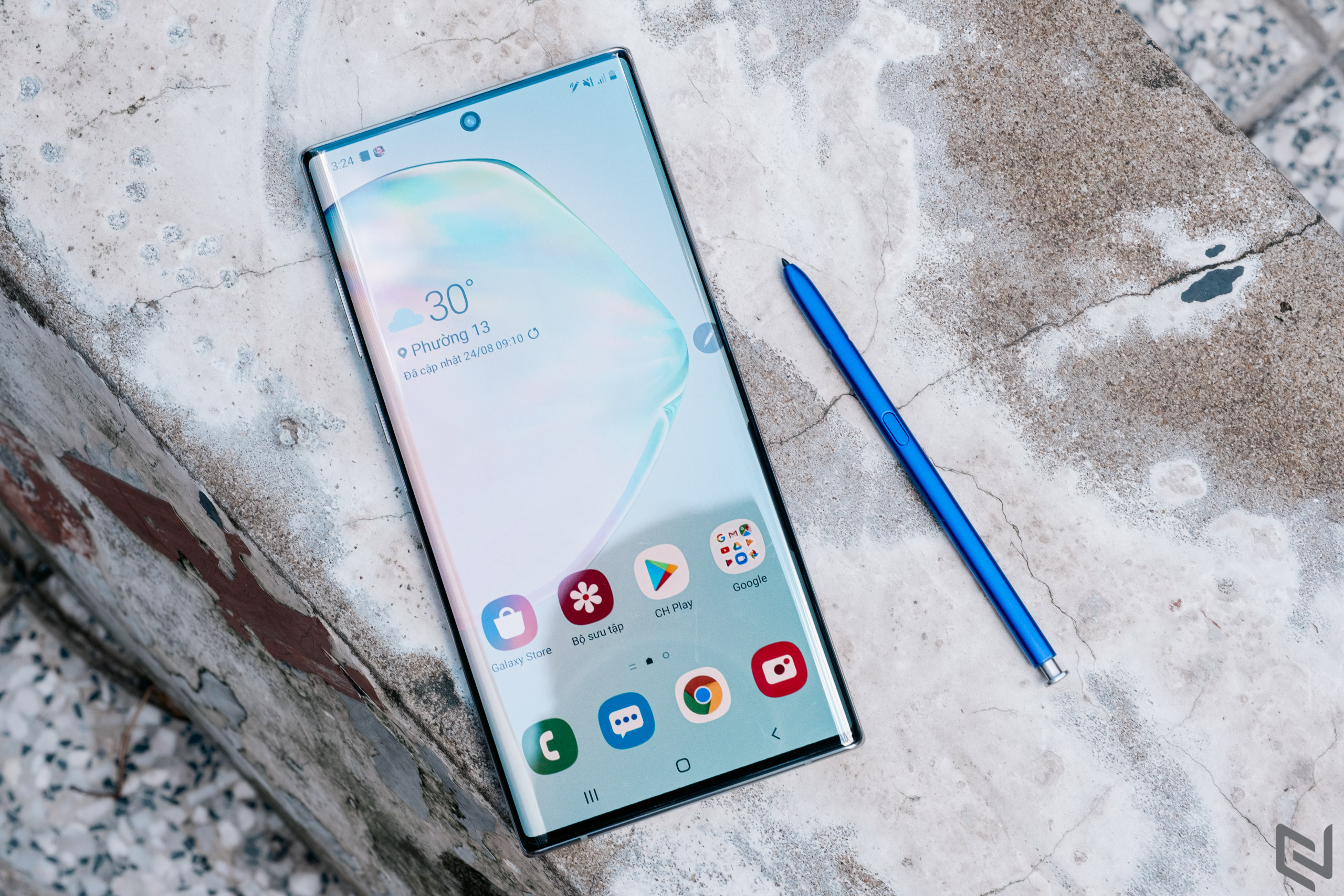 Thiết kế cho smartphone cao cấp của Samsung năm 2020 sẽ hoàn toàn là màn hình đục lỗ