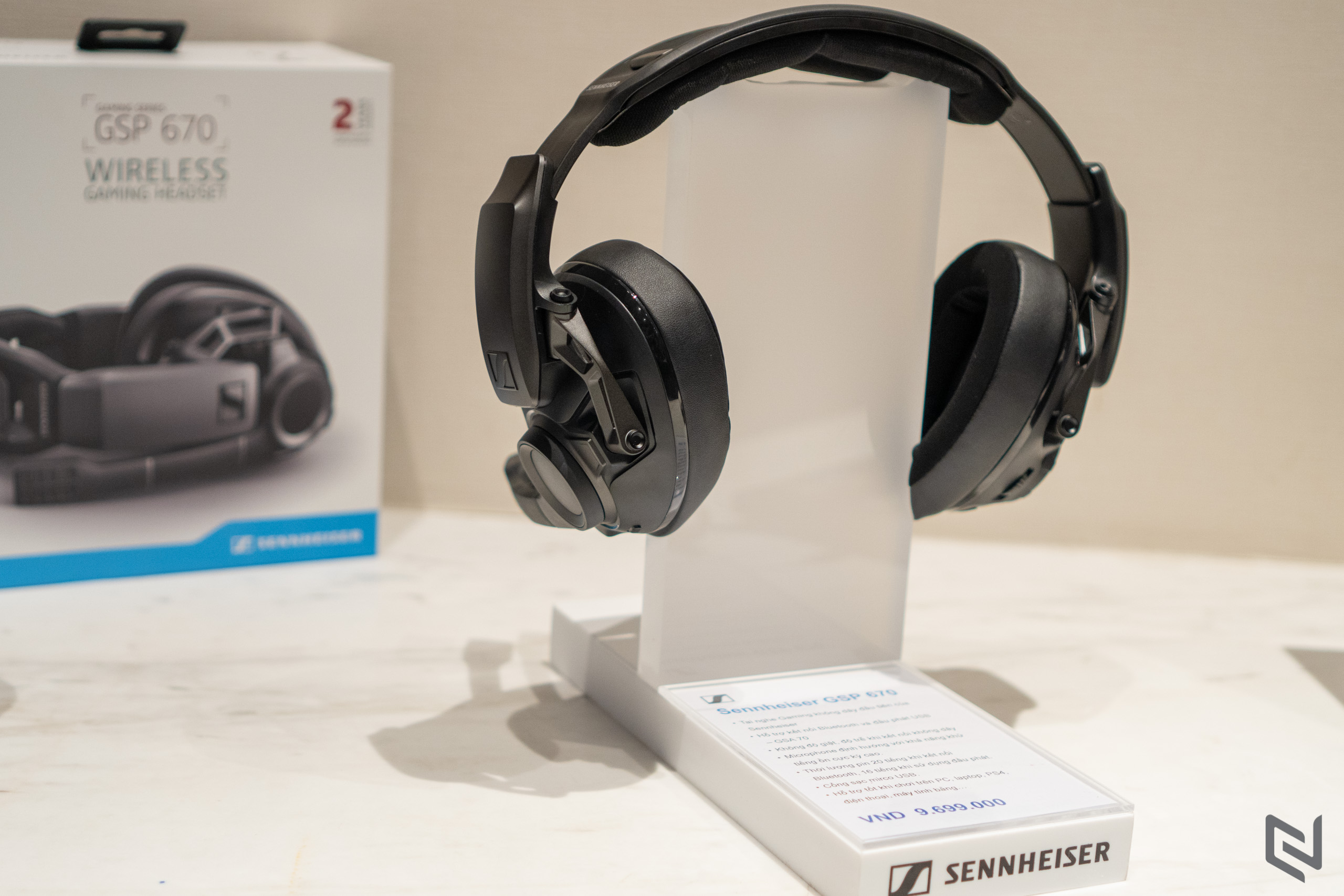Sennheiser giới thiệu loa thanh AMBEO Soundbar và bộ đôi tai nghe Bluetooh Hi-end GSP 670 và IE 80S BT tại Việt Nam