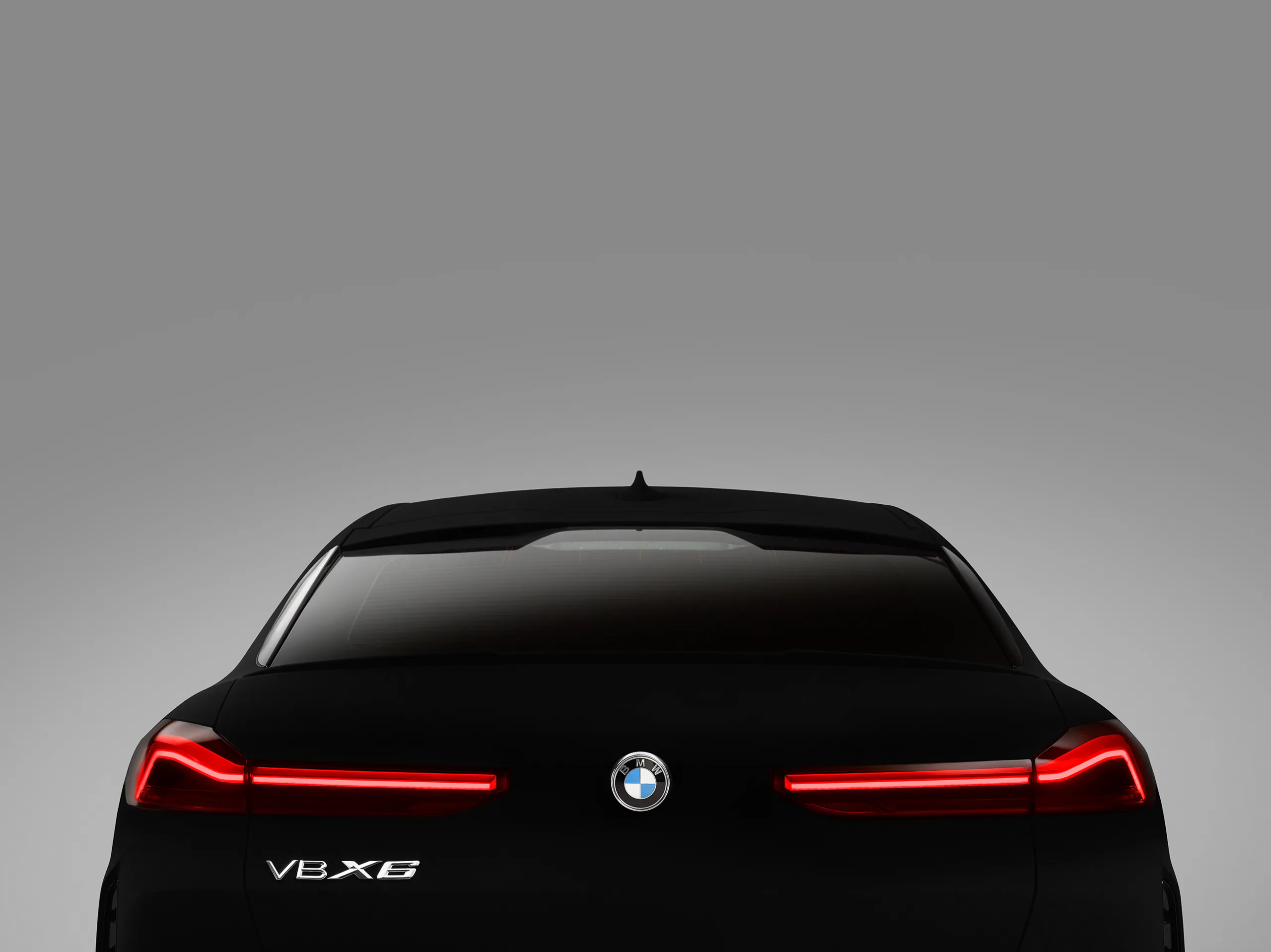 BMW trìng làng xe X6 Vantablack siêu đen, đen còn hơn cả màn đêm