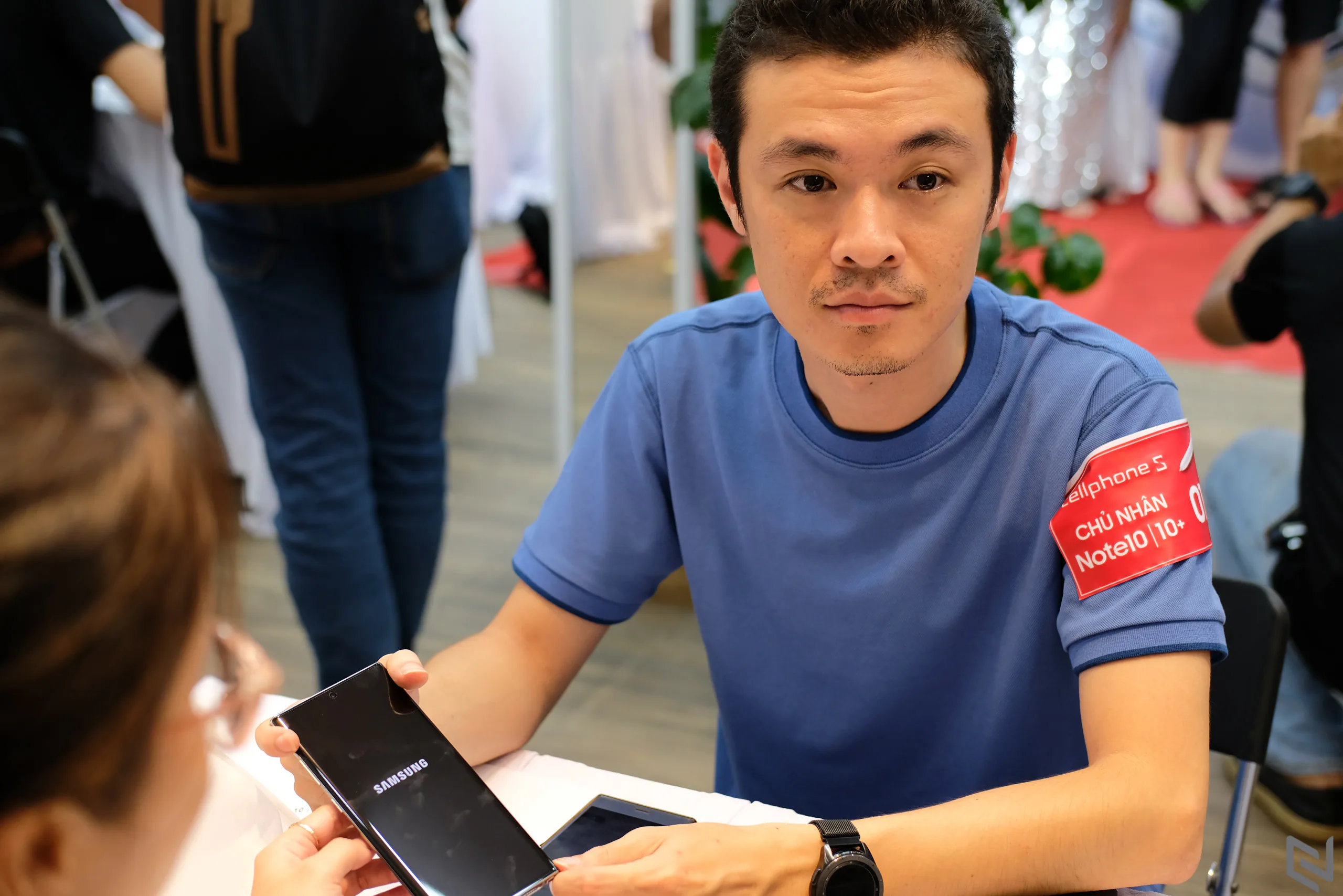 Galaxy Note 10|10+ mở bán, chờ đợi từ nửa đêm để mở hộp tại CellphoneS