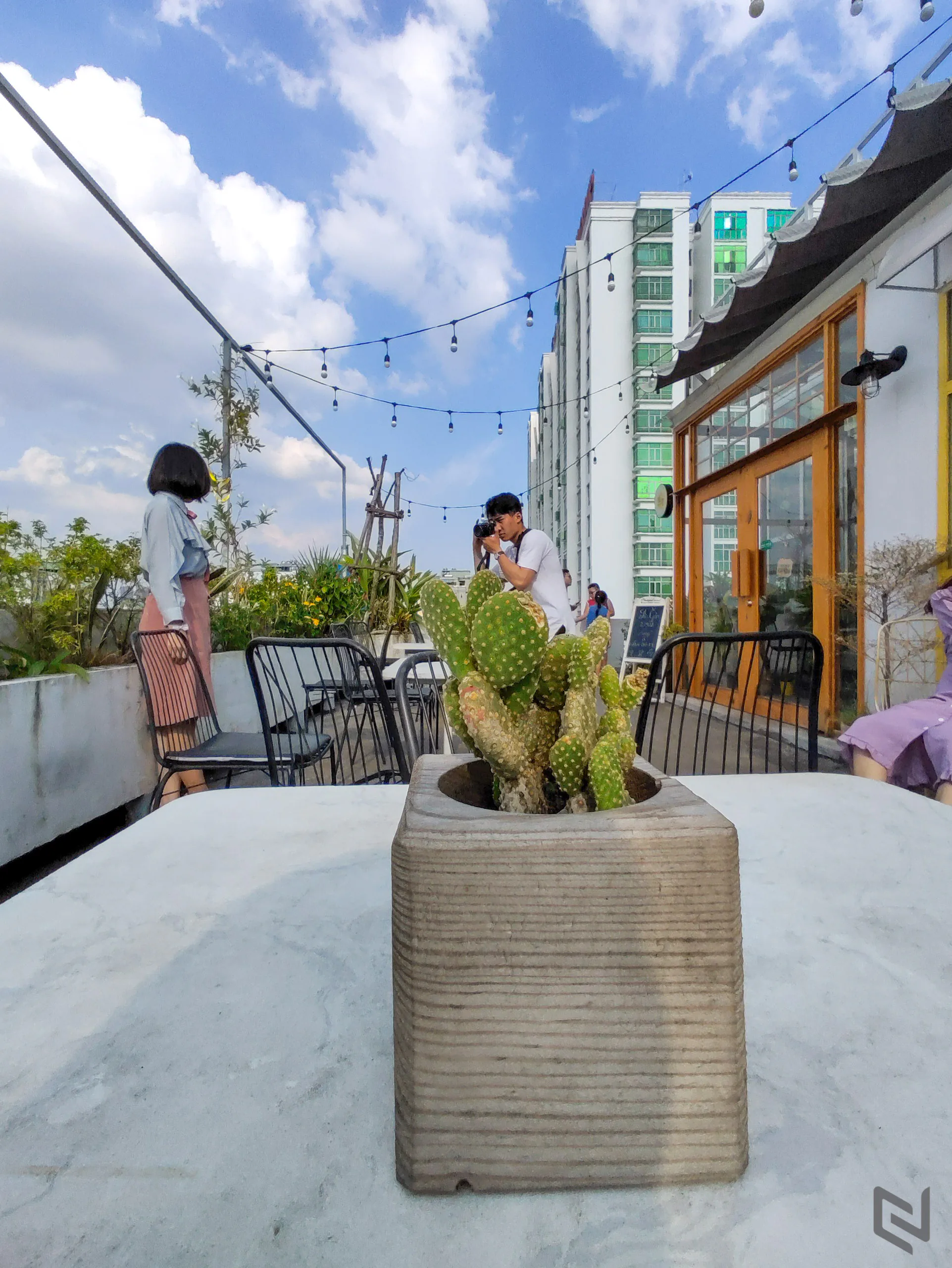 Đánh giá Vsmart Live: Tai thỏ vô nghĩa với màn hình đều và đẹp thế này, hiệu năng và phần mềm rất tốt trong tầm giá