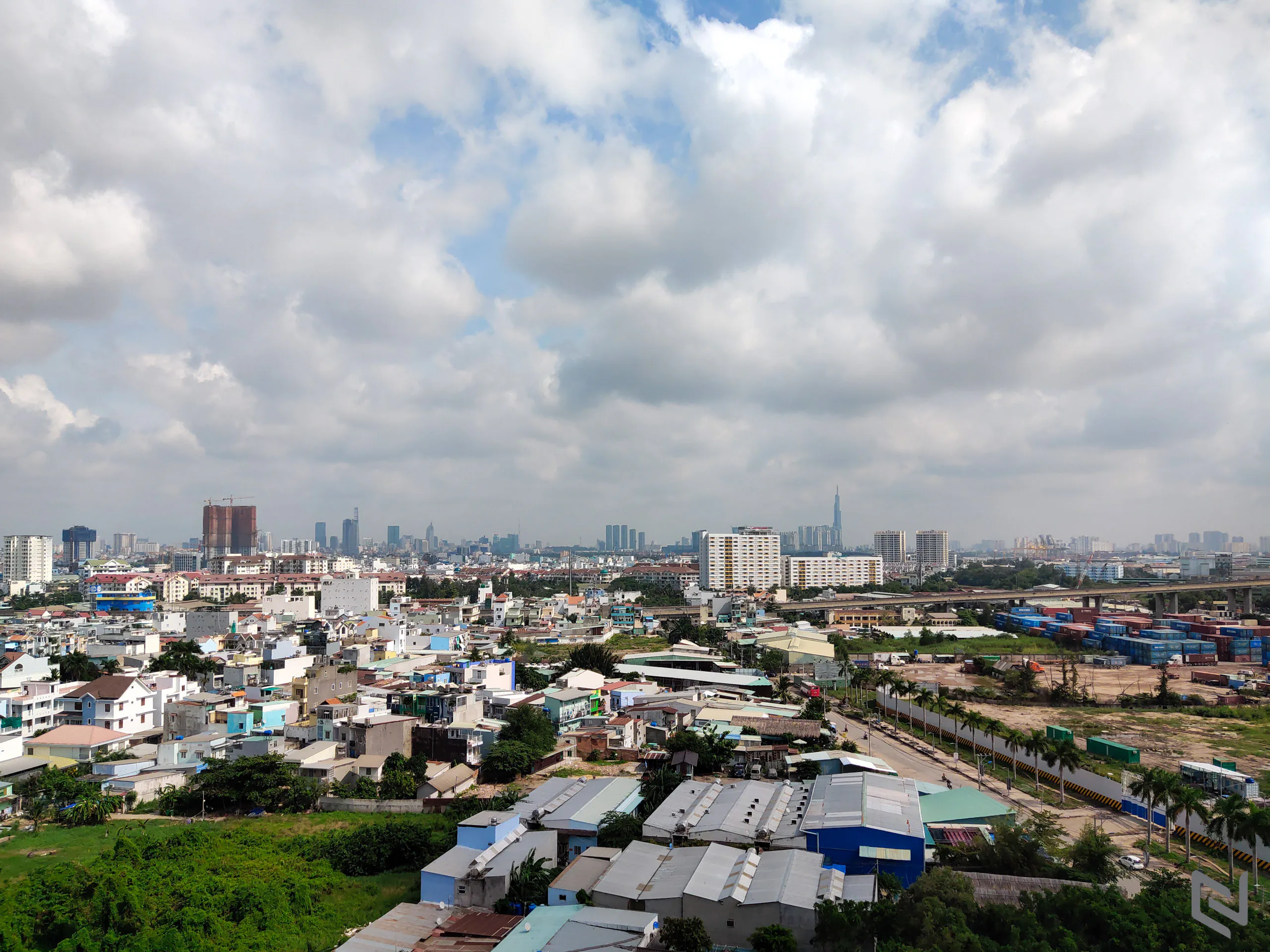 Đánh giá Vsmart Live: Tai thỏ vô nghĩa với màn hình đều và đẹp thế này, hiệu năng và phần mềm rất tốt trong tầm giá