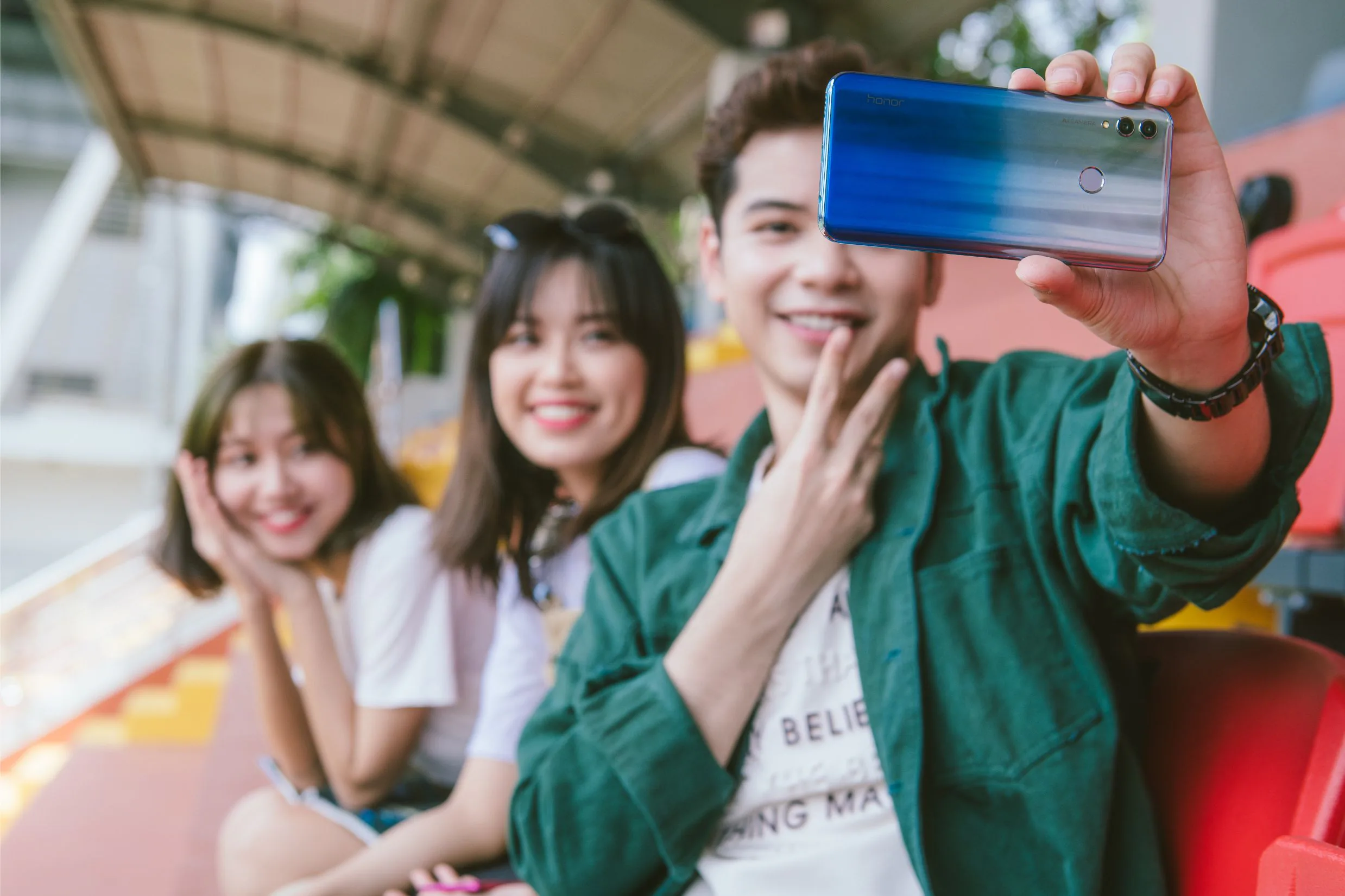 Tựu trường cùng HONOR 10 Lite - quà tặng công nghệ hợp lý nhất dành cho các bạn trẻ