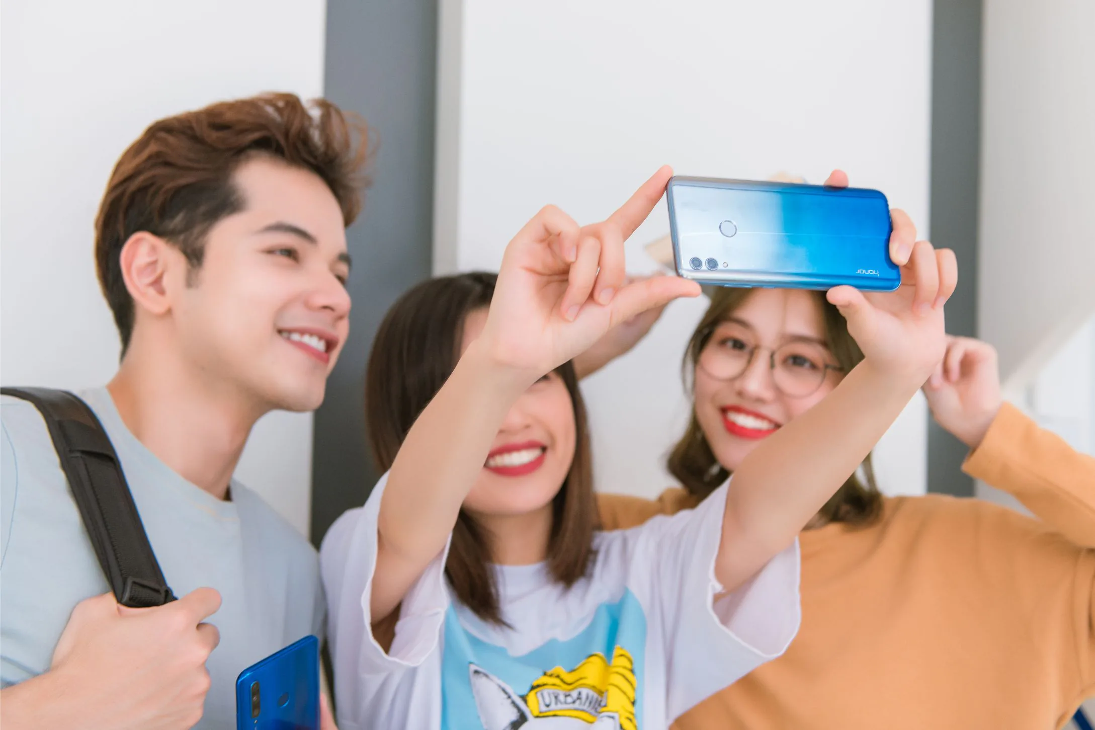 Tựu trường cùng HONOR 10 Lite - quà tặng công nghệ hợp lý nhất dành cho các bạn trẻ