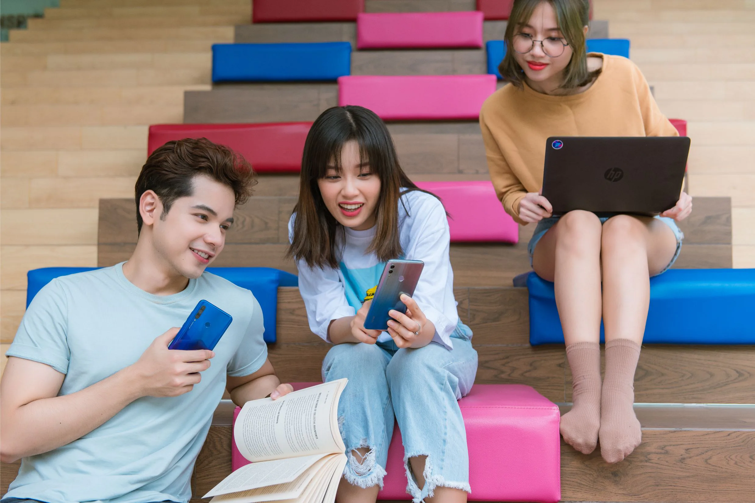 Tựu trường cùng HONOR 10 Lite - quà tặng công nghệ hợp lý nhất dành cho các bạn trẻ