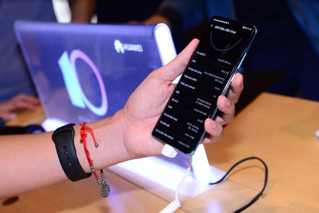 Huawei trình làng EMUI 10: Biến mỗi thiết bị độc lập trở thành siêu thiết bị
