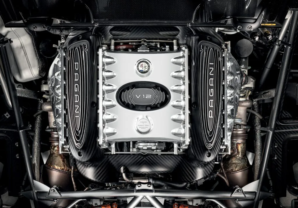 Pagani ra mắt Huayra Roadster BC, siêu xe thể thao mui trần tuyệt đẹp chỉ có 40 chiếc bán ra
