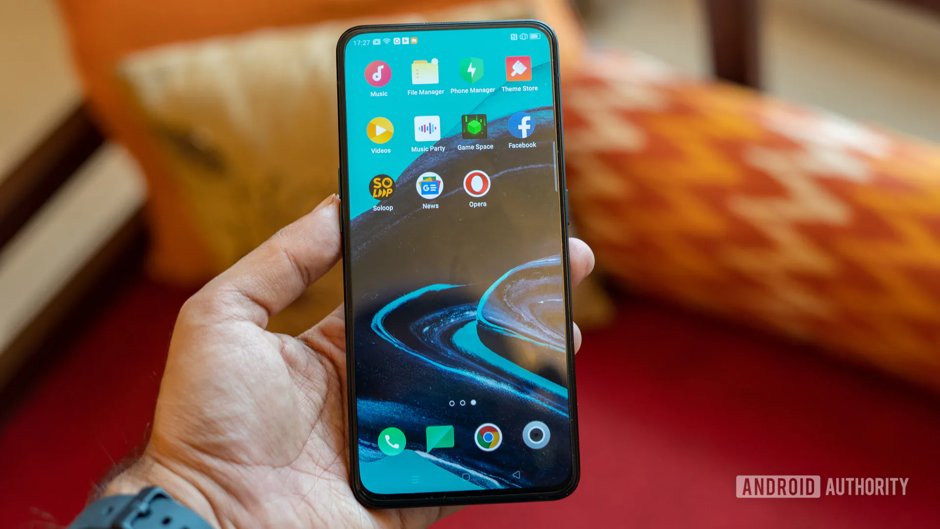 Trên tay OPPO Reno 2: Phiên bản giá rẻ hơn của chiếc OPPO Reno 10x Zoom