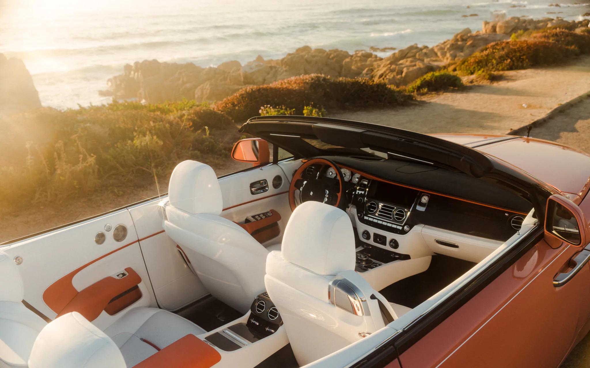 Rolls-Royce giới thiệu bộ sưu tập Ghost Zenith, chỉ có 50 chiếc và dàn xe màu Pastel cực độc chỉ 13 chiếc