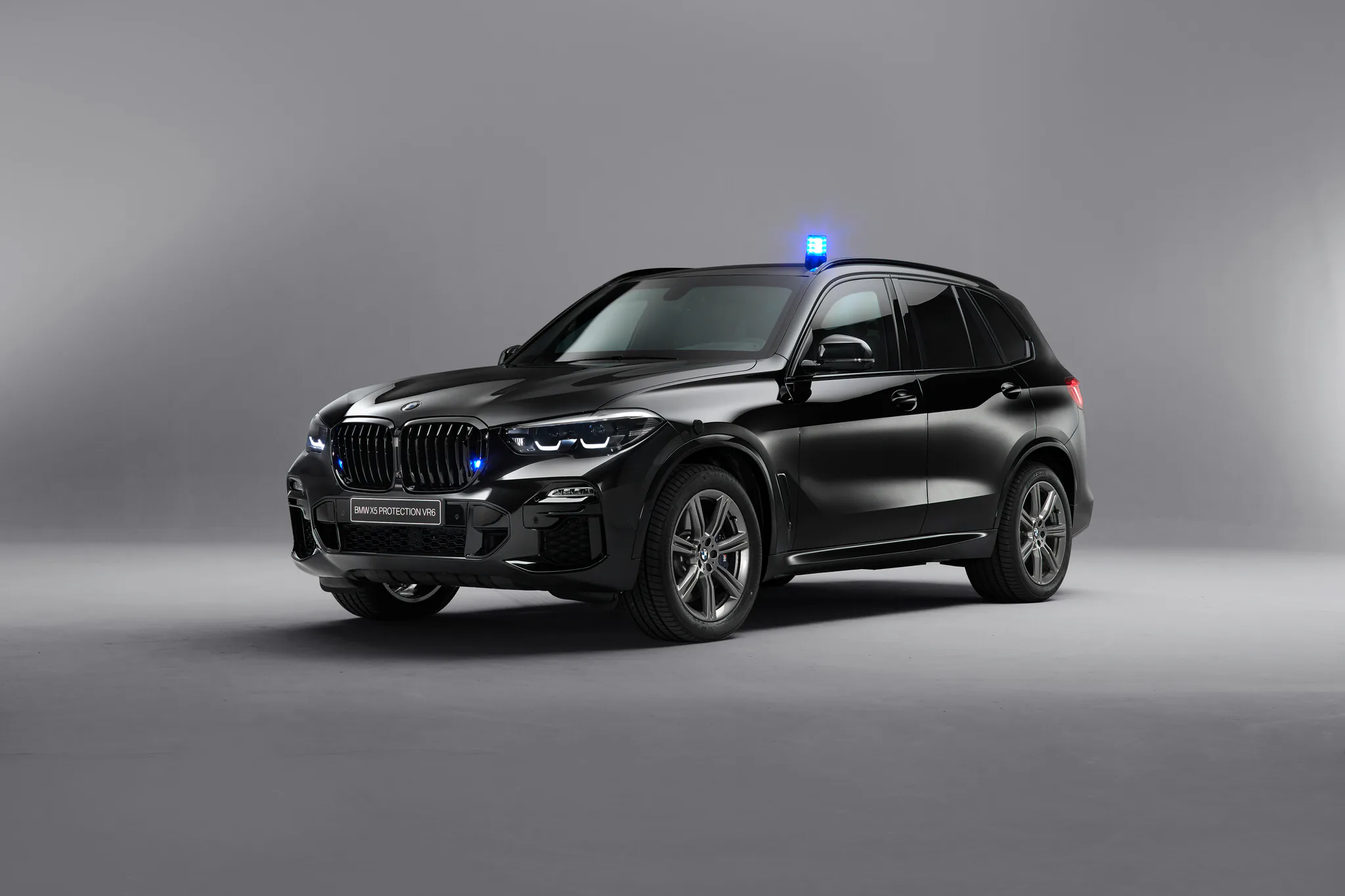 BWM ra mắt siêu xe bảo vệ cực tốt, vượt trội và chống đạn BMW X5 Protection VR6 mới