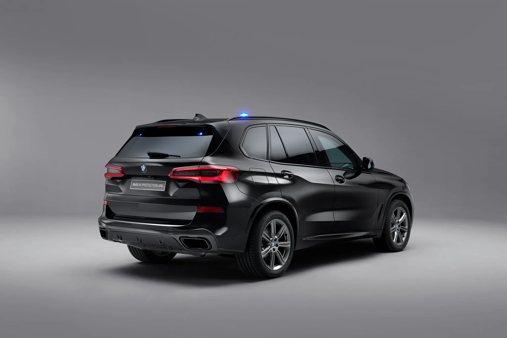 BWM ra mắt siêu xe bảo vệ cực tốt, vượt trội và chống đạn BMW X5 Protection VR6 mới