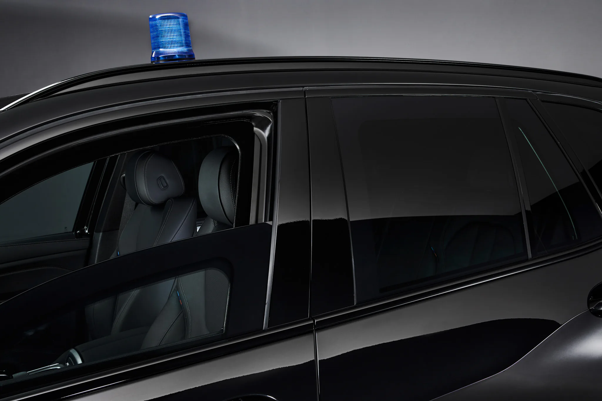 BWM ra mắt siêu xe bảo vệ cực tốt, vượt trội và chống đạn BMW X5 Protection VR6 mới