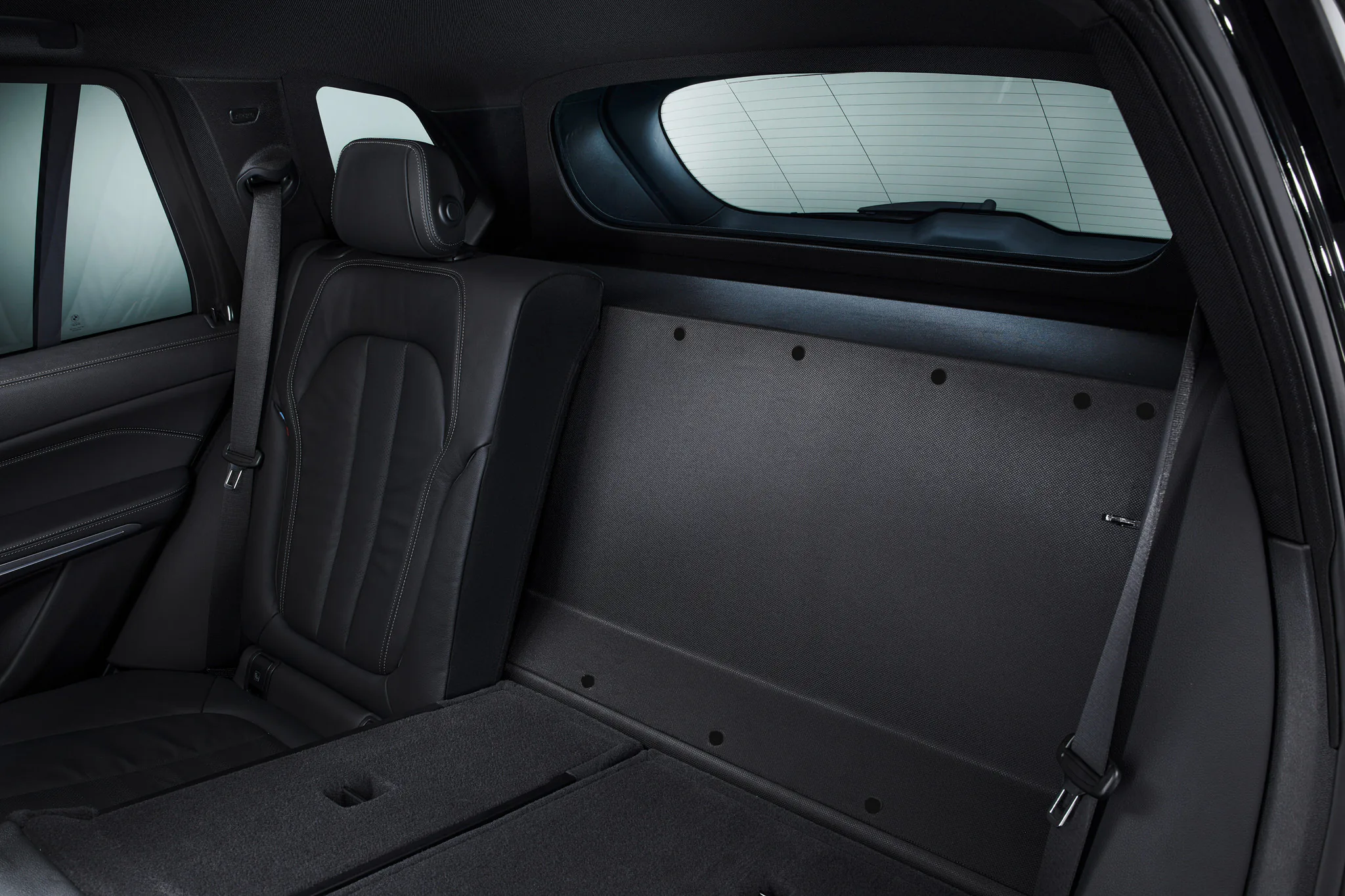 BWM ra mắt siêu xe bảo vệ cực tốt, vượt trội và chống đạn BMW X5 Protection VR6 mới