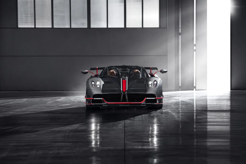 Pagani ra mắt Huayra Roadster BC, siêu xe thể thao mui trần tuyệt đẹp chỉ có 40 chiếc bán ra