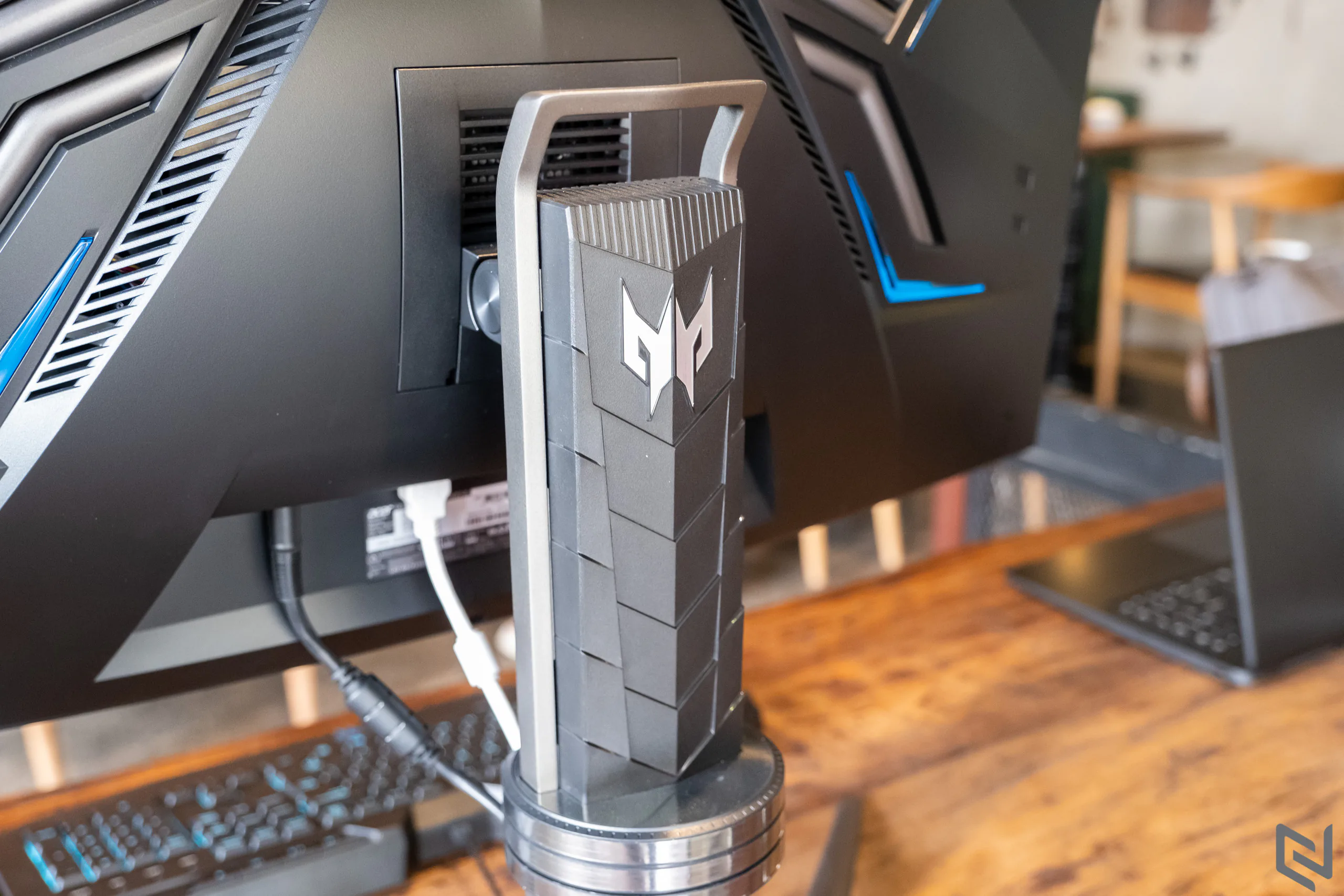 Trên tay màn hình Acer Predator X35: Thiết kế hầm hố đậm chất game thủ, trang bị công nghệ "tận răng"