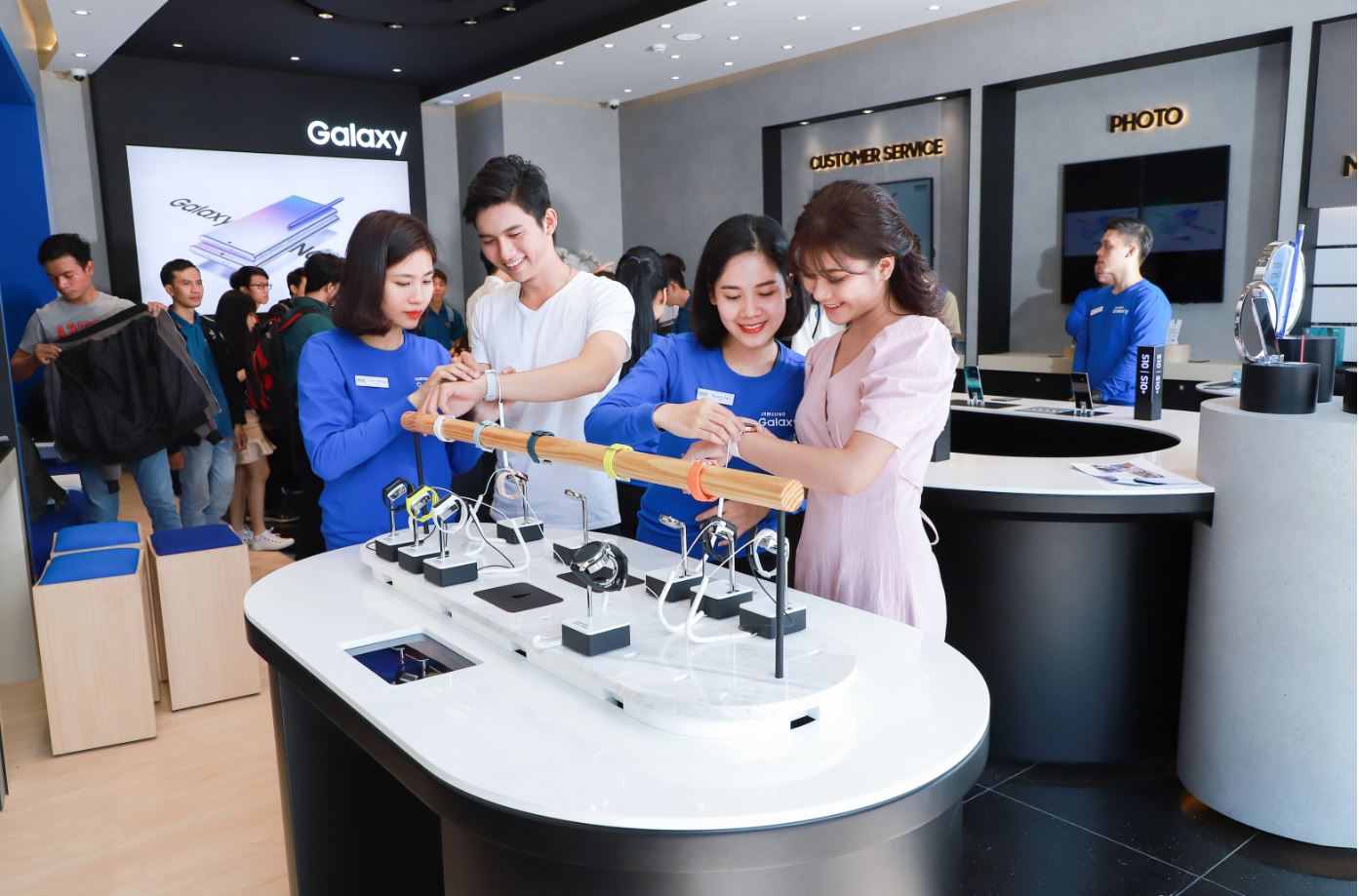 Samsung liên tiếp ra mắt 3 Cửa Hàng Trải Nghiệm lớn trên toàn quốc