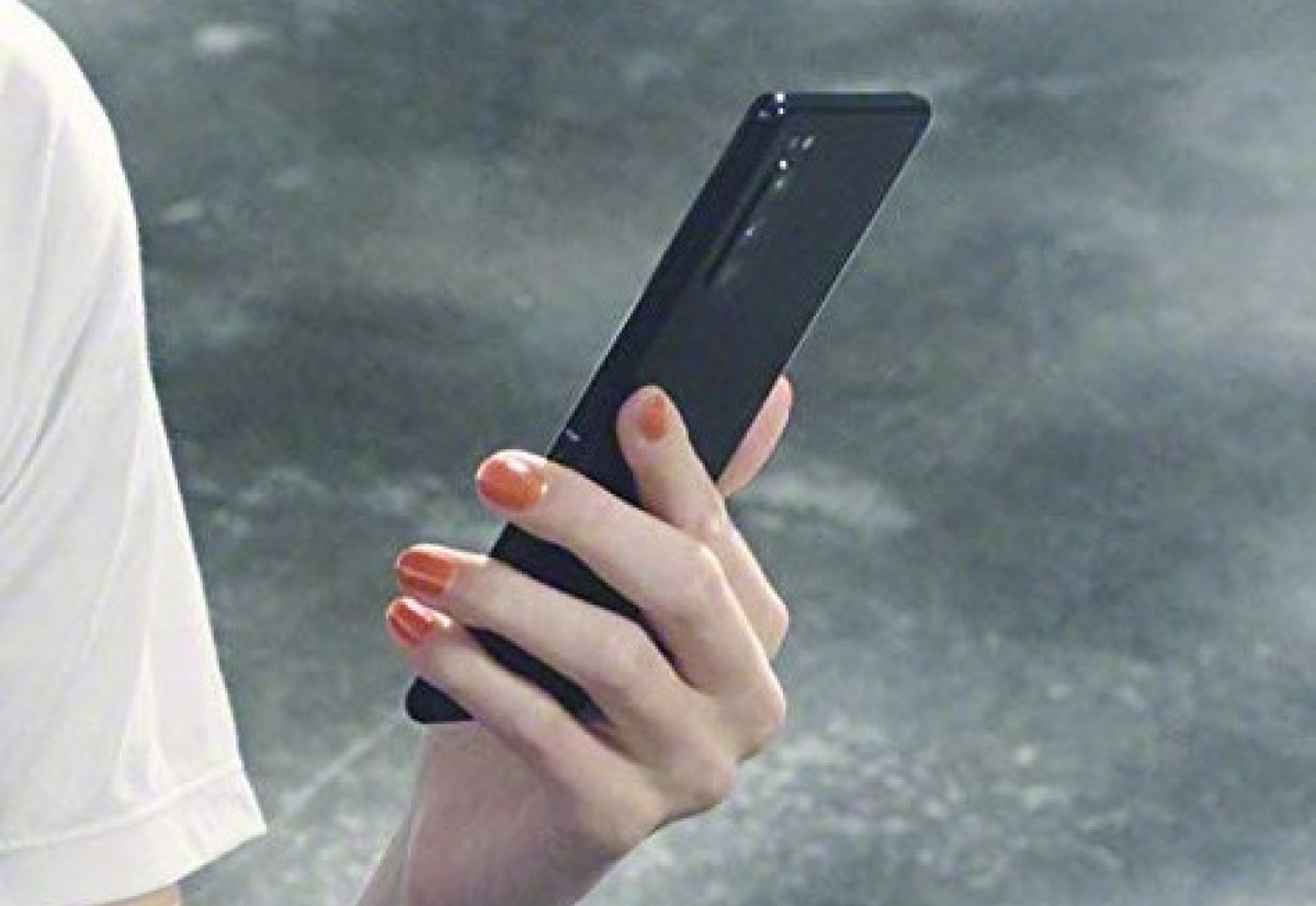 Lộ diện ảnh Xperia 2 của Sony trước thềm sự kiện IFA 2019