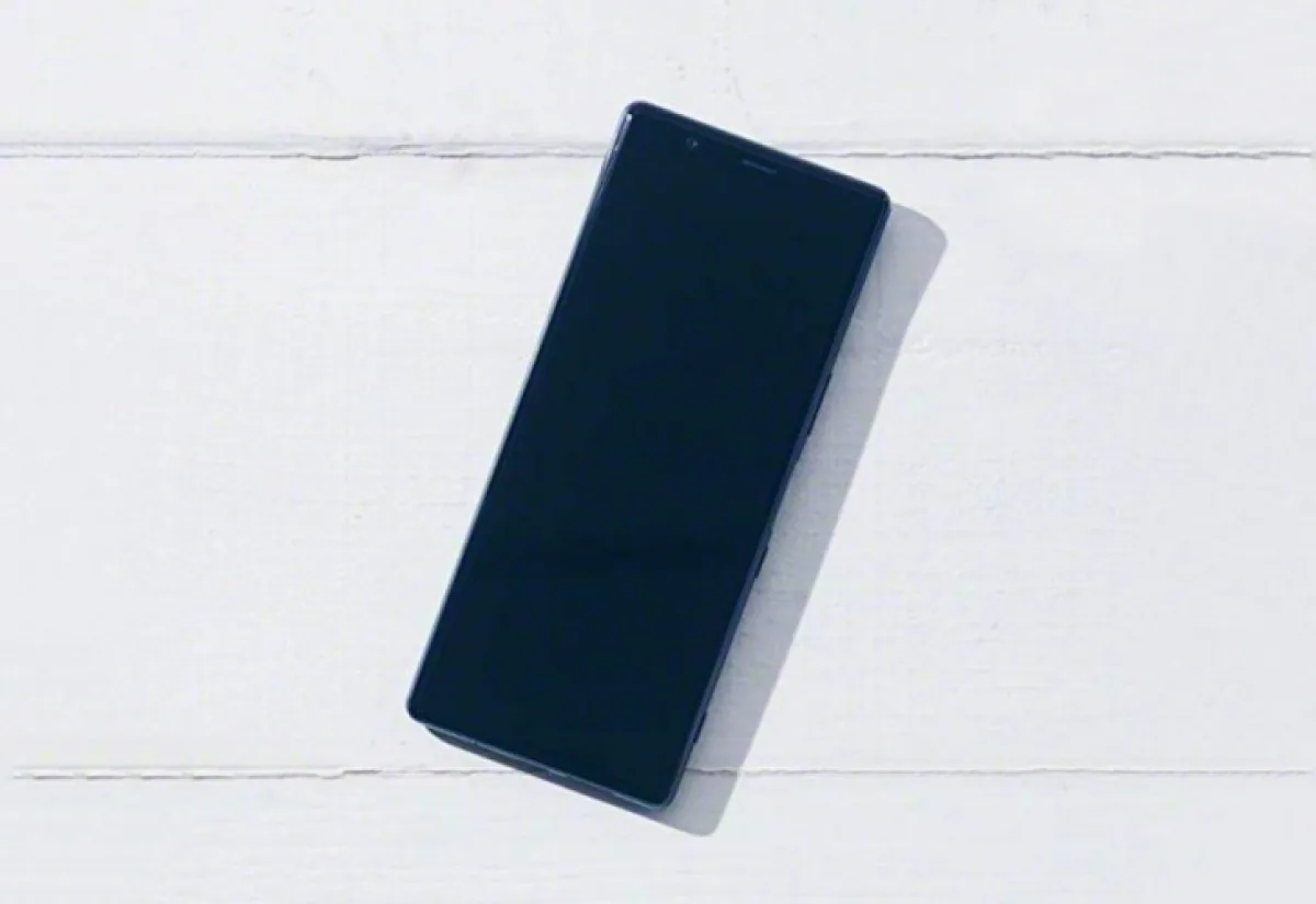 Lộ diện ảnh Xperia 2 của Sony trước thềm sự kiện IFA 2019