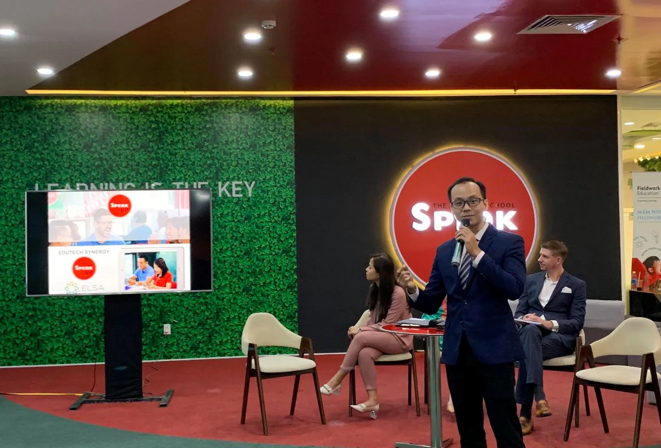 Ký kết hợp tác giữa trường anh ngữ quốc tế Speak Up và ELSA Speak