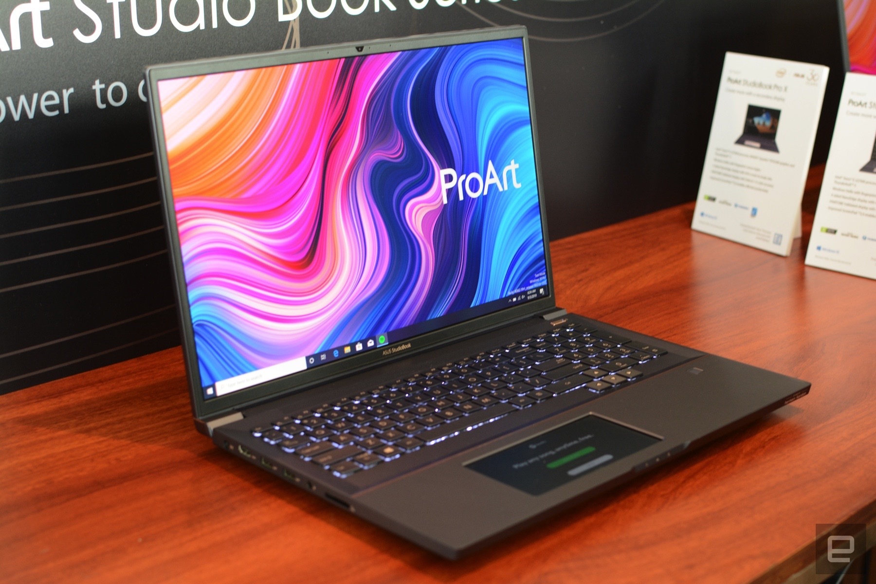 ASUS ra mắt bộ đôi laptop StudioBook Pro X và StudioBook One mạnh mẽ dành cho người dùng đồ hoạ và sáng tạo