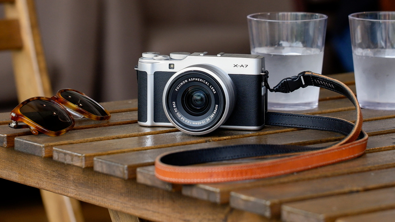 Fujifilm ra mắt máy ảnh X-A7 dành cho người dùng nhập môn với khả năng quay video 4K và nhận diện gương mặt