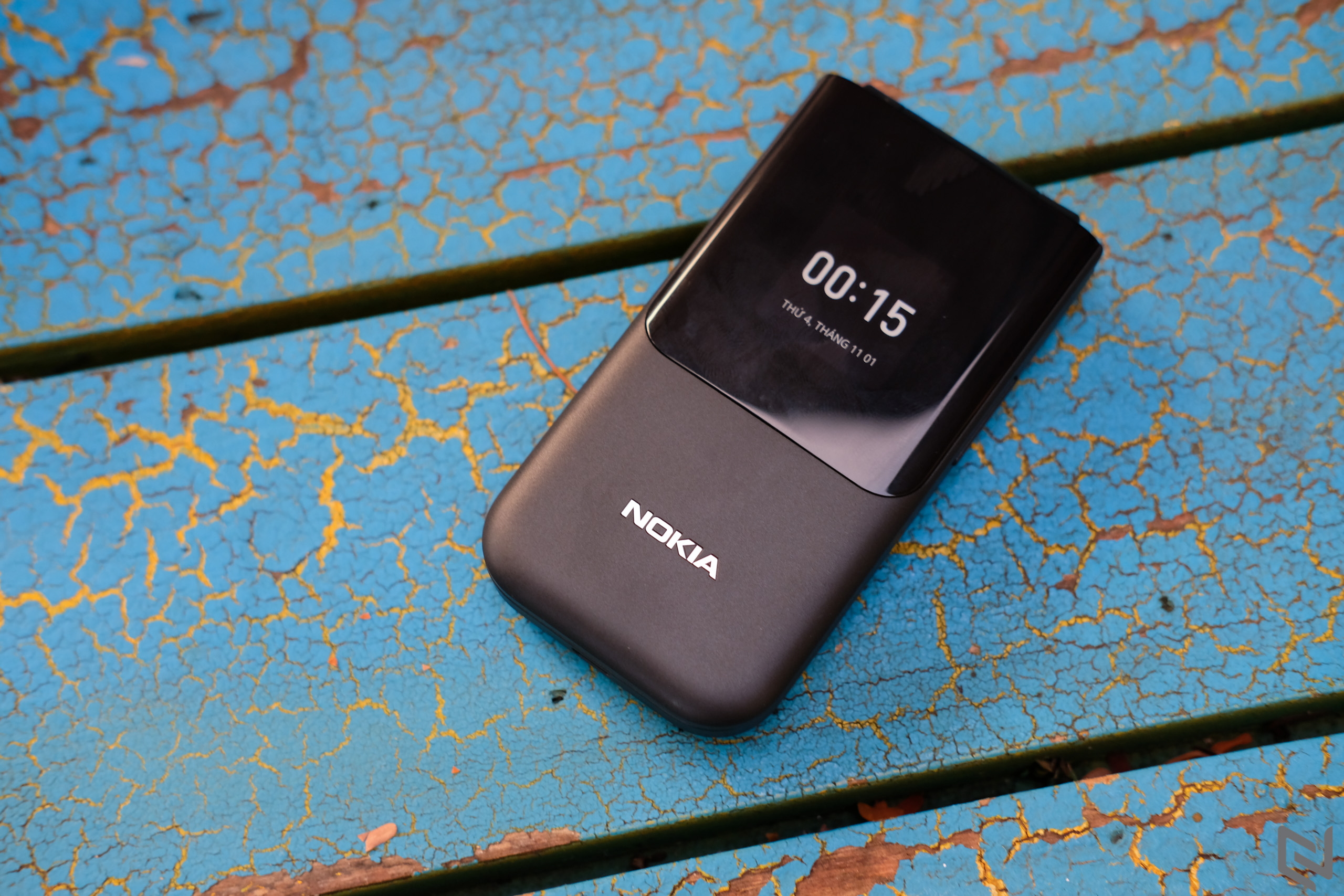 Đánh giá Nokia 2720 Flip: Không 'smart' nhưng vẫn đủ sức làm bao người thèm muốn
