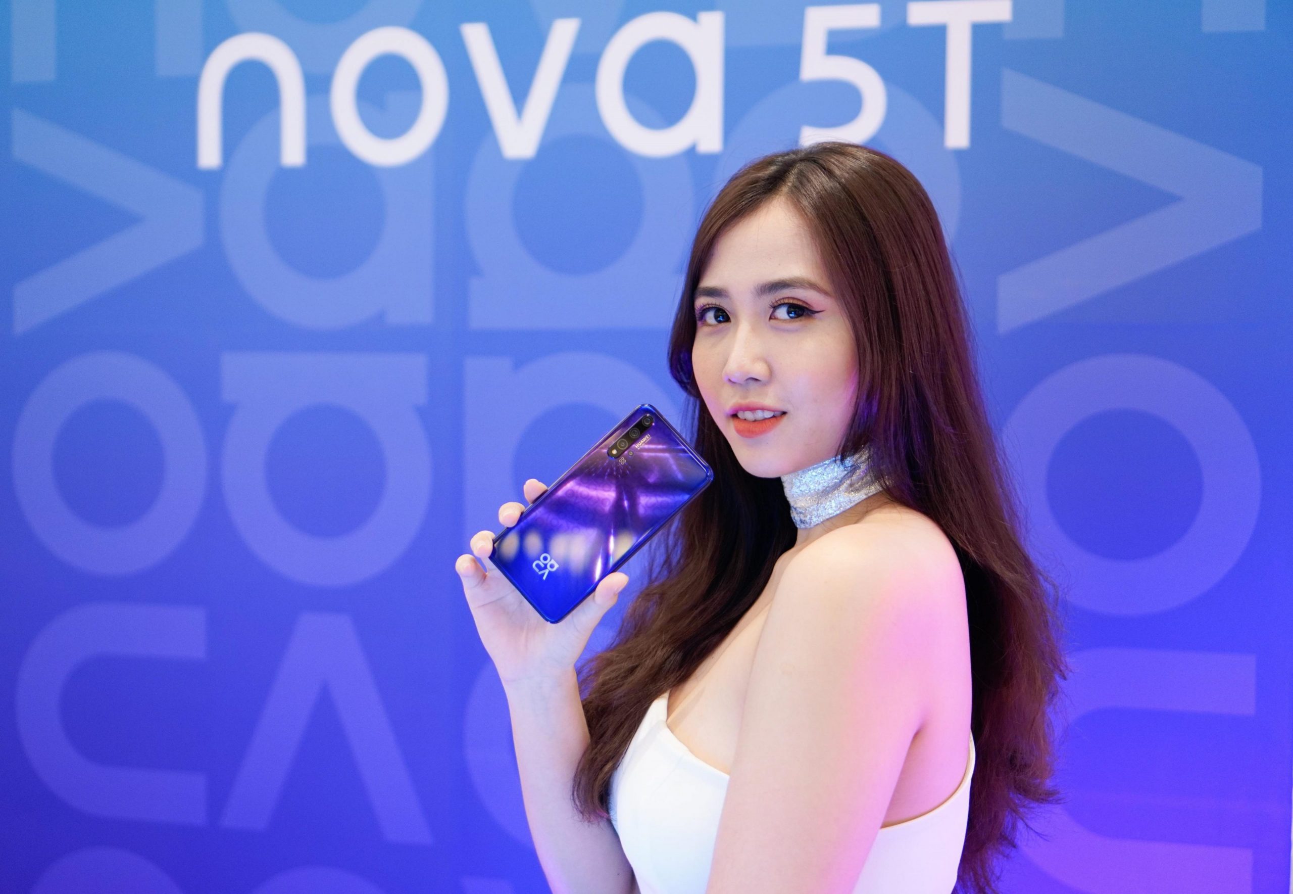 Huawei Nova 5T ra mắt thị trường Việt, bán độc quyền trên Lazada giá 8,990,000 VND