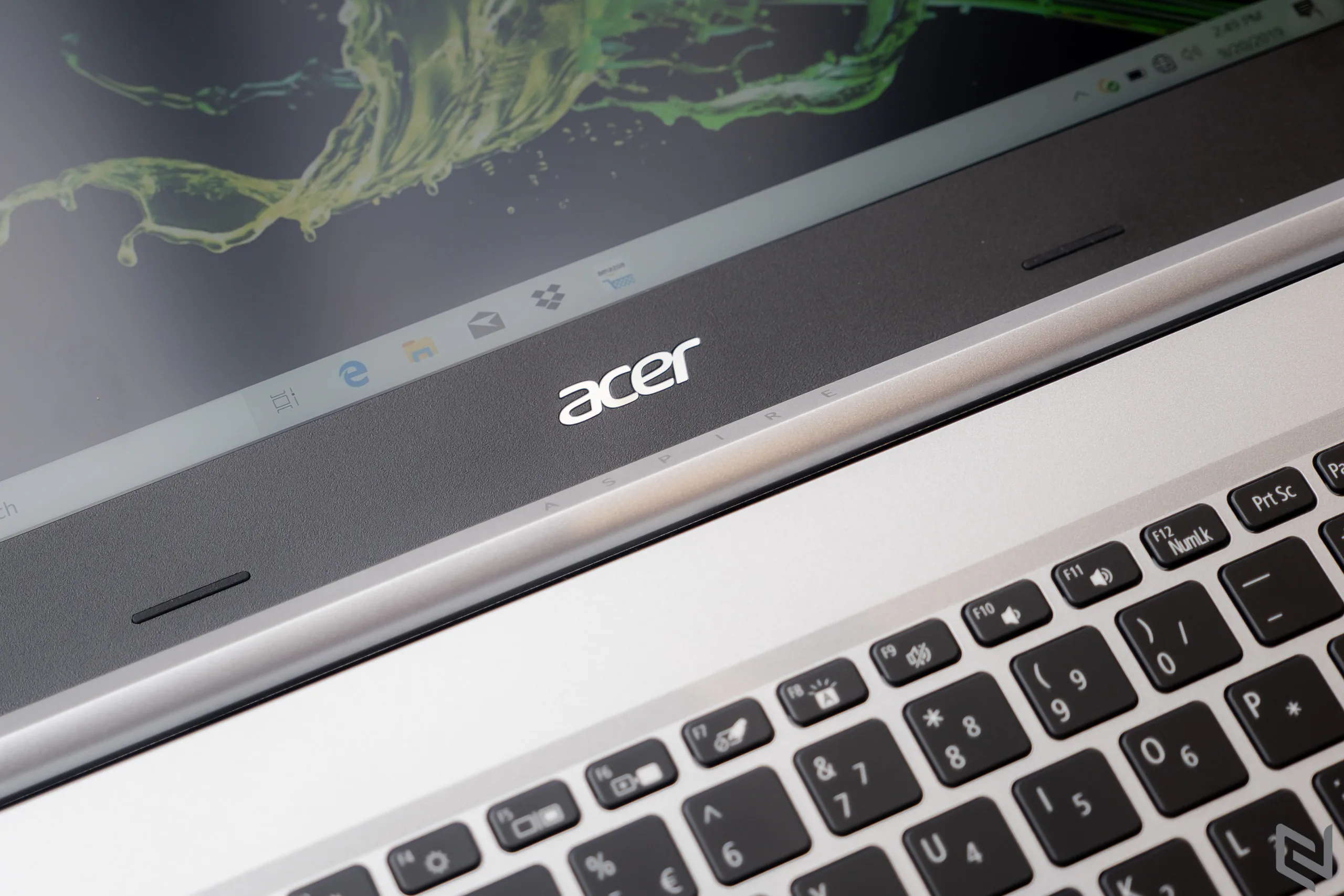 Acer Aspire 5 2019, laptop trang bị Intel Core i thế hệ 10 đầu tiên tại Việt Nam, giá từ 11.99 triệu đồng