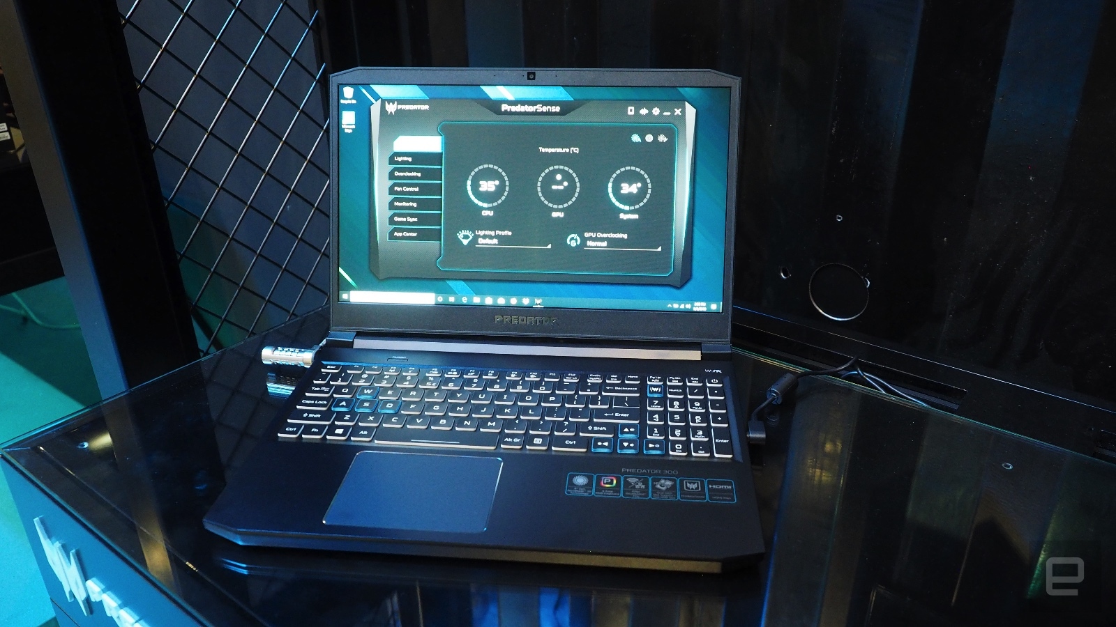 Acer trình làng Predator Triton 300 và ghế chơi game Predator Thronos Air tại sự kiện IFA 2019