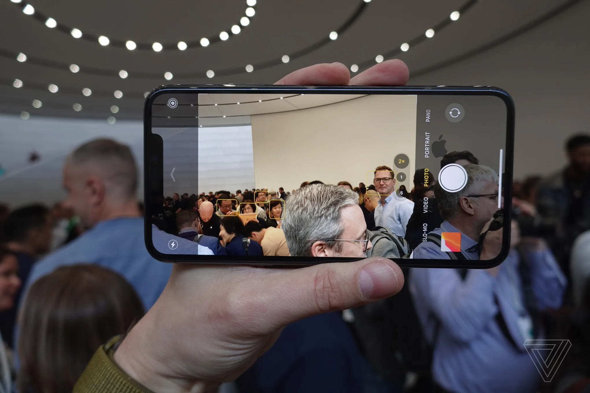 Tuần này có gì: Nokia 7.2, Nokia 2720 Flip, ASUS VivoBook S14/15, Fujifilm X-A7, AV Show 2019,...