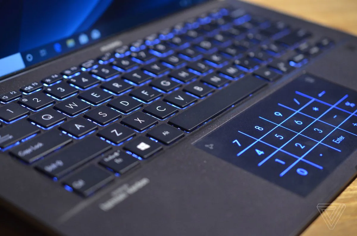 ASUS ra mắt AsusPro B9, laptop 14-inch nhẹ nhất thế giới