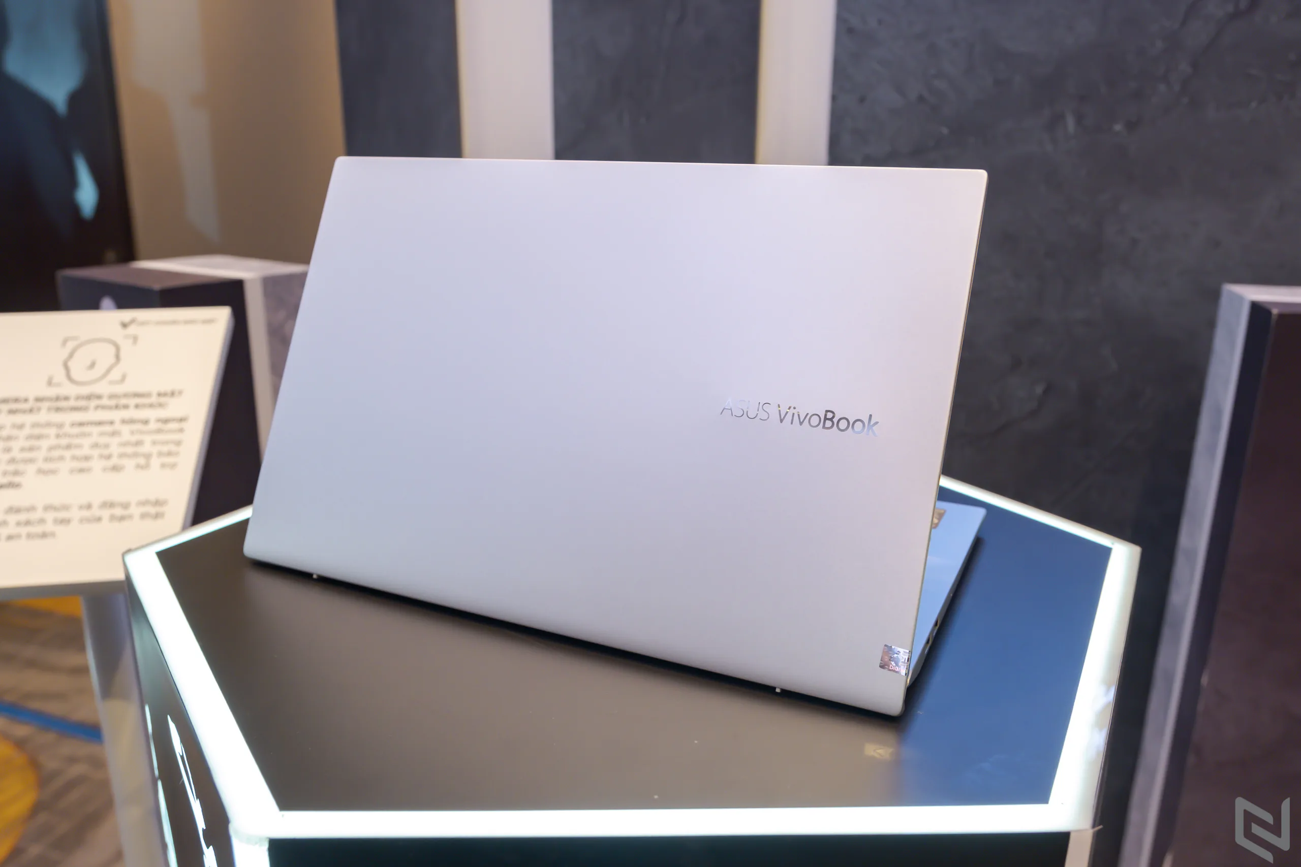 Ra mắt ASUS VivoBook S15/S14 (S531/S431): thiết kế đa sắc màu, camera 3D hồng ngoại, 512GB SSD, tích hợp Intel Optane H10