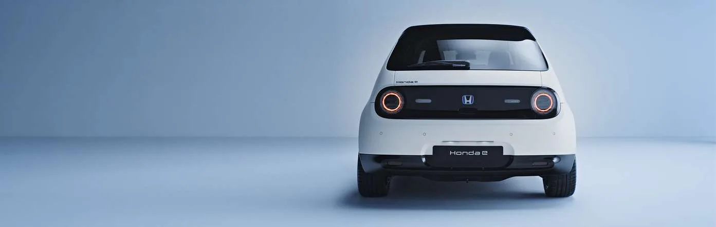Honda e 2020 ra mắt: Xe ô tô điện nhỏ nhắn và xinh xắn