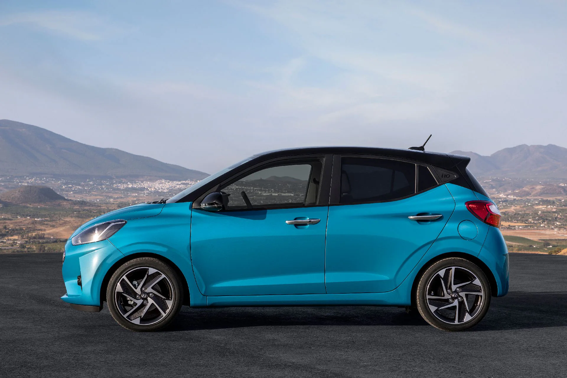 Hyundai i10 2020 ra mắt, ngoại hình tươi mới, cơ bắp hơn