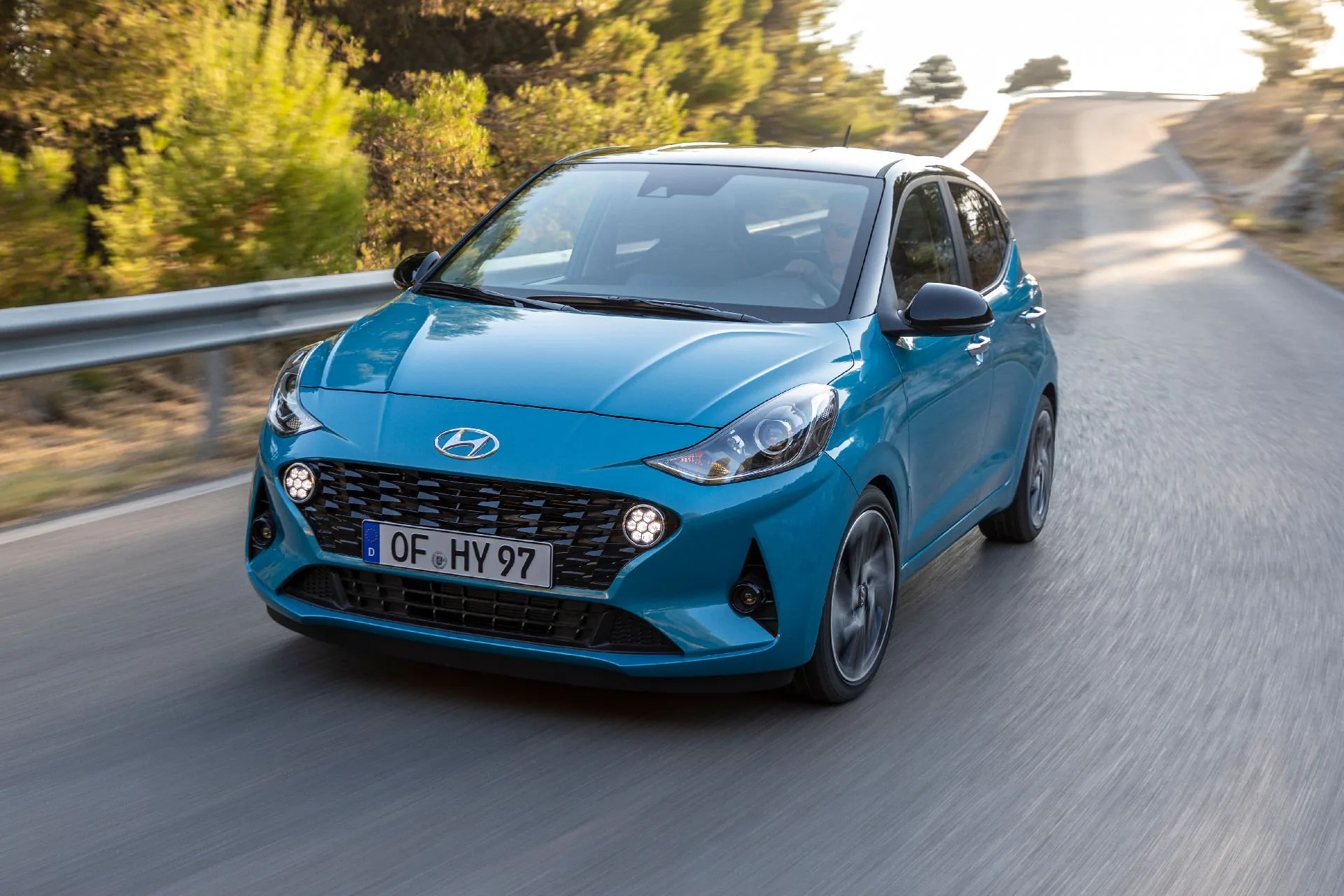 Hyundai i10 2020 ra mắt, ngoại hình tươi mới, cơ bắp hơn