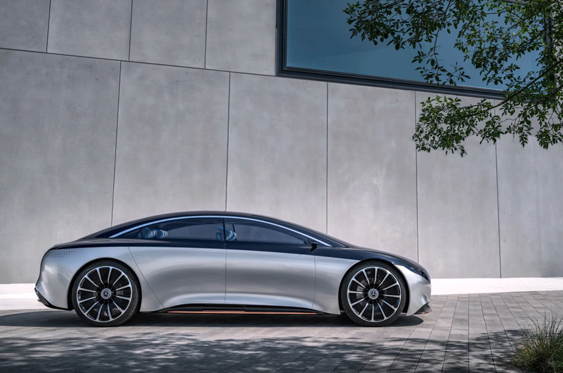 Mercedes tung concept xe điện Vision EQS mới với dáng vẻ hiện đại và tương lai