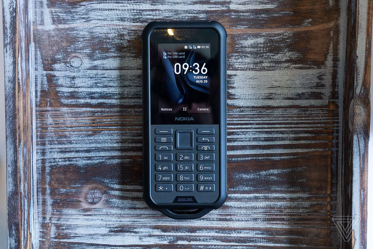 HMD Global hồi sinh điện thoại phổ thông Nokia 2720 Flip và 110, và ra mắt điện thoại "siêu trâu" Nokia 800 Tough