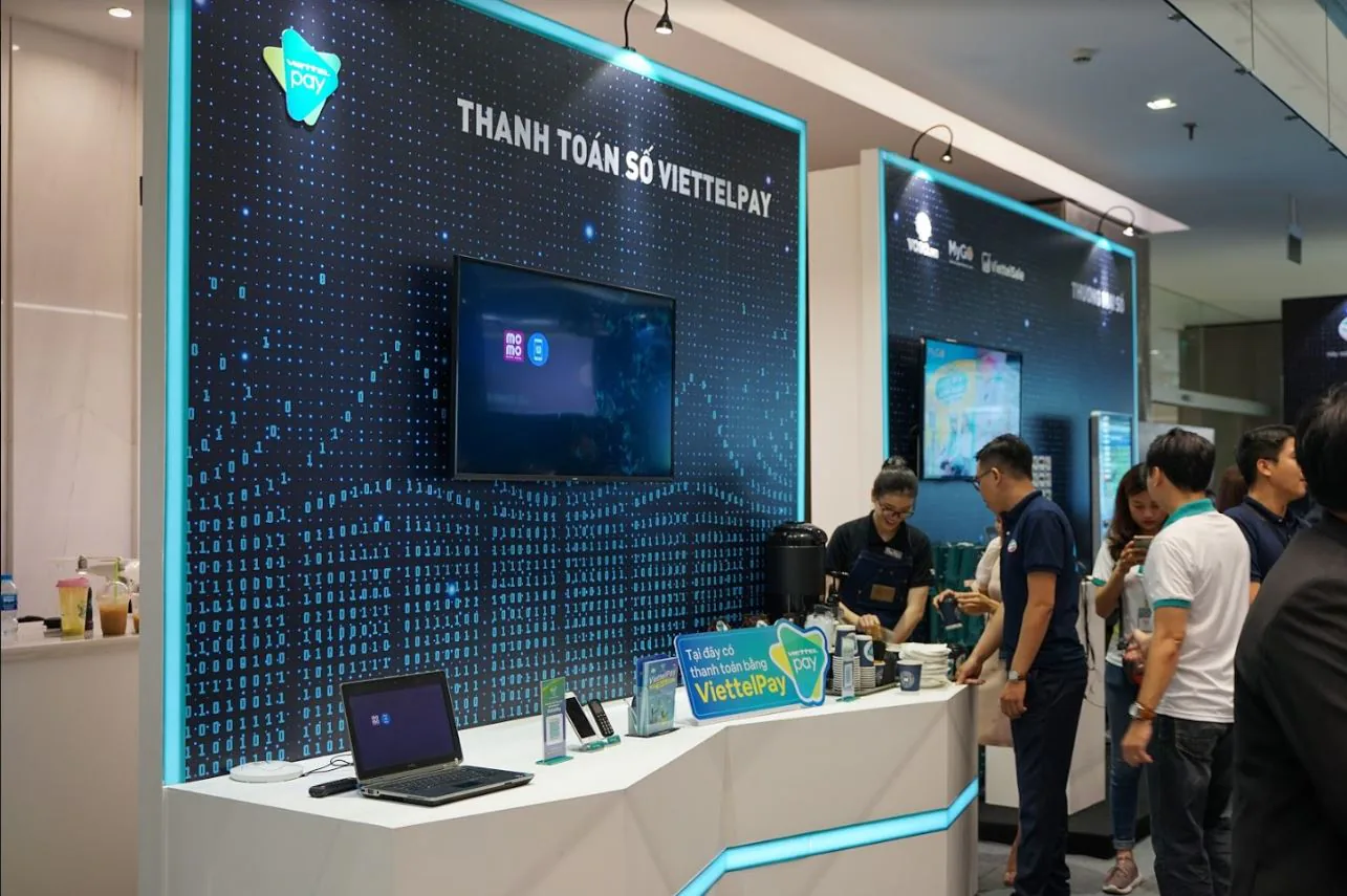 Trải nghiệm OPPO Reno 5G trong khuôn khổ lễ công bố phát sóng 5G của Viettel