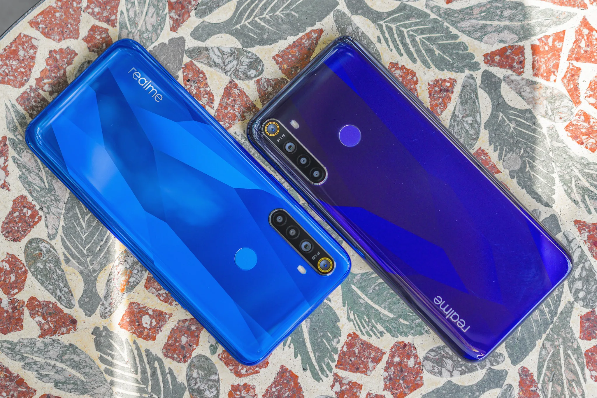 Trên tay Realme 5, Snapdragon 665, viên pin 5,000mAh và giá dự kiến 4.3 triệu