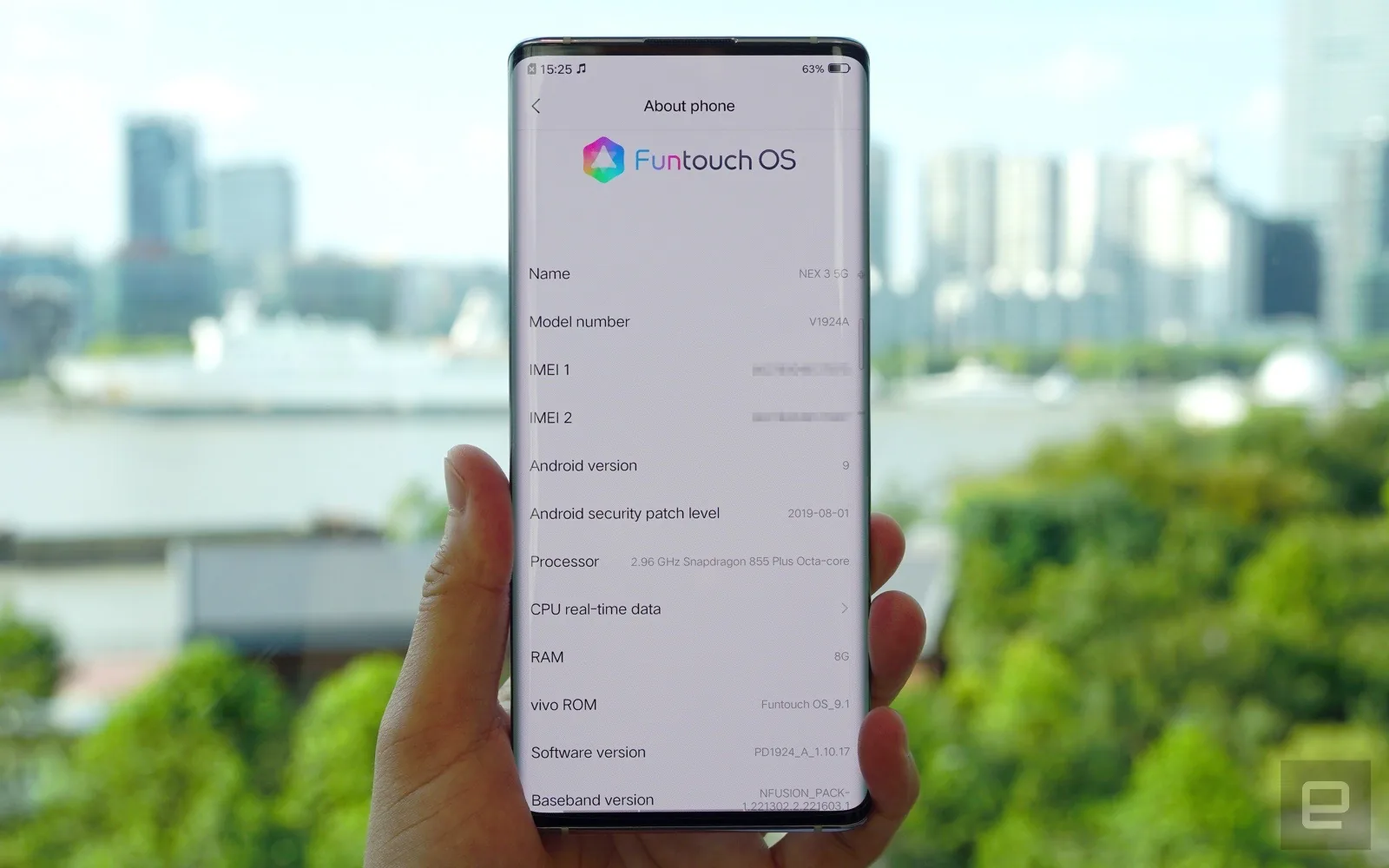 Một phút huy hoàng nhưng rồi vụt tắt của những chiếc camera thò thụt trên smartphone
