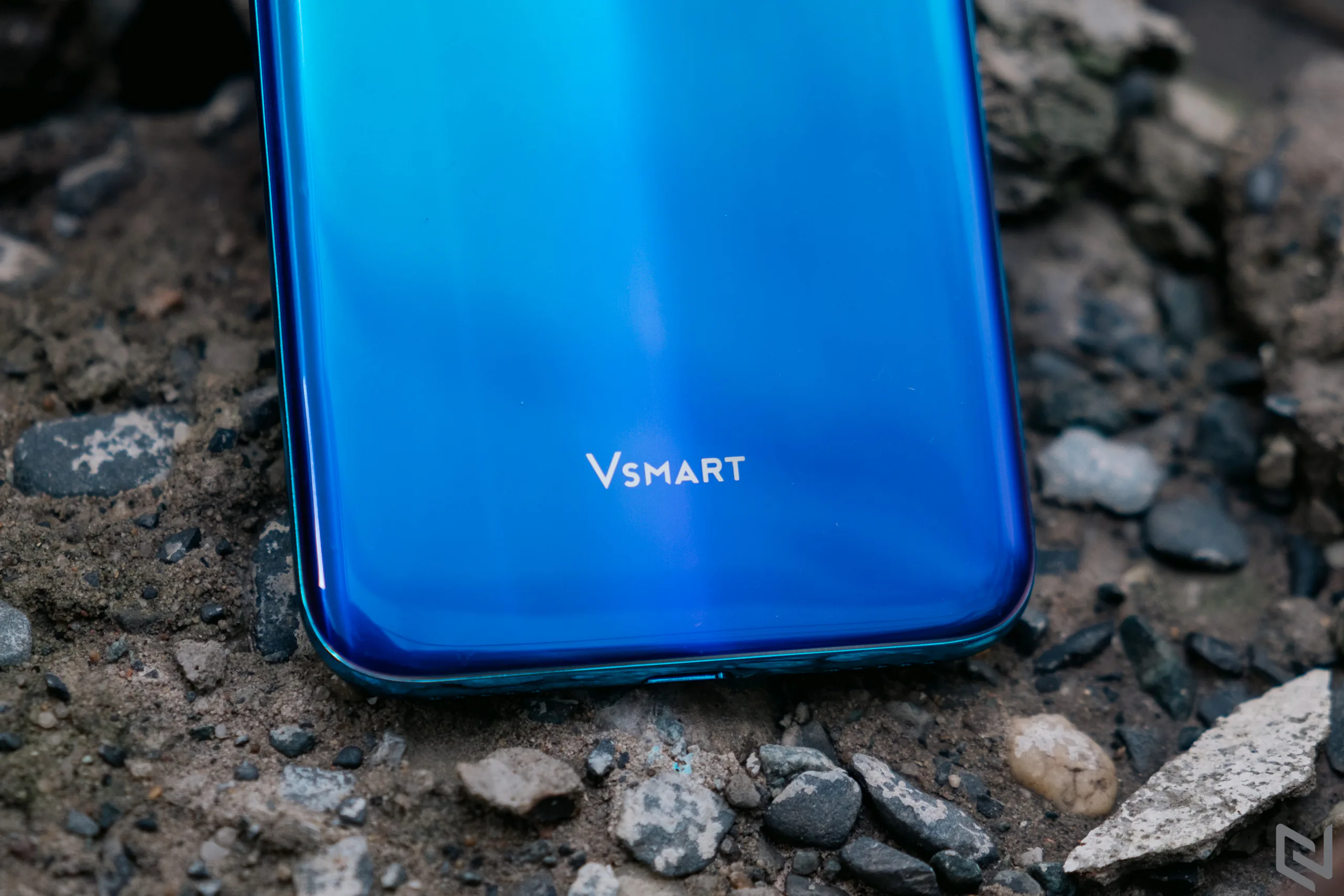 Đánh giá Vsmart Joy 2+: Mặt lưng đổi màu đẹp mắt, hiệu năng tốt, pin lâu