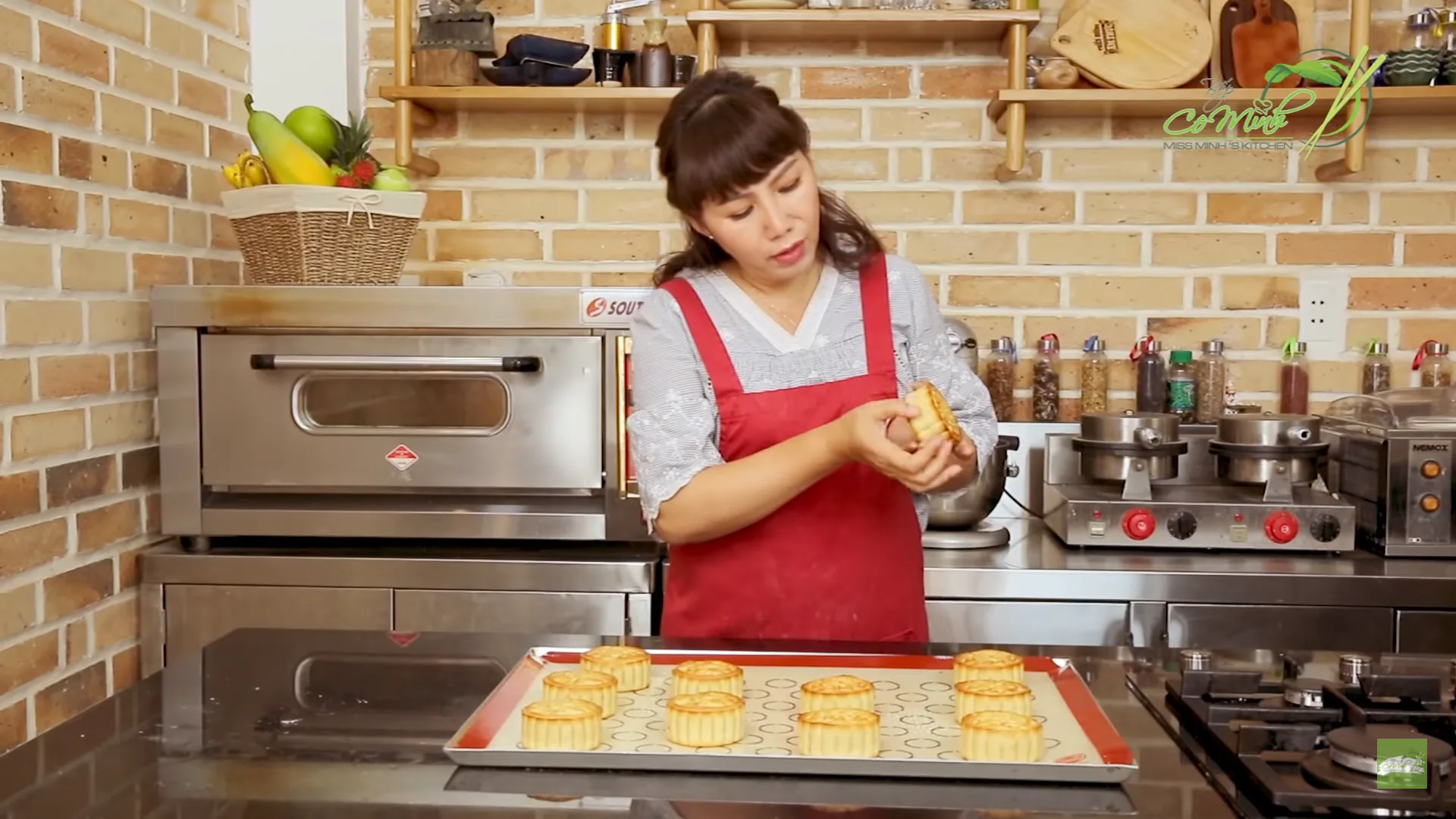 Tận hưởng đêm trung thu truyền thống made-by-you nhờ 5 kênh YouTube hữu ích