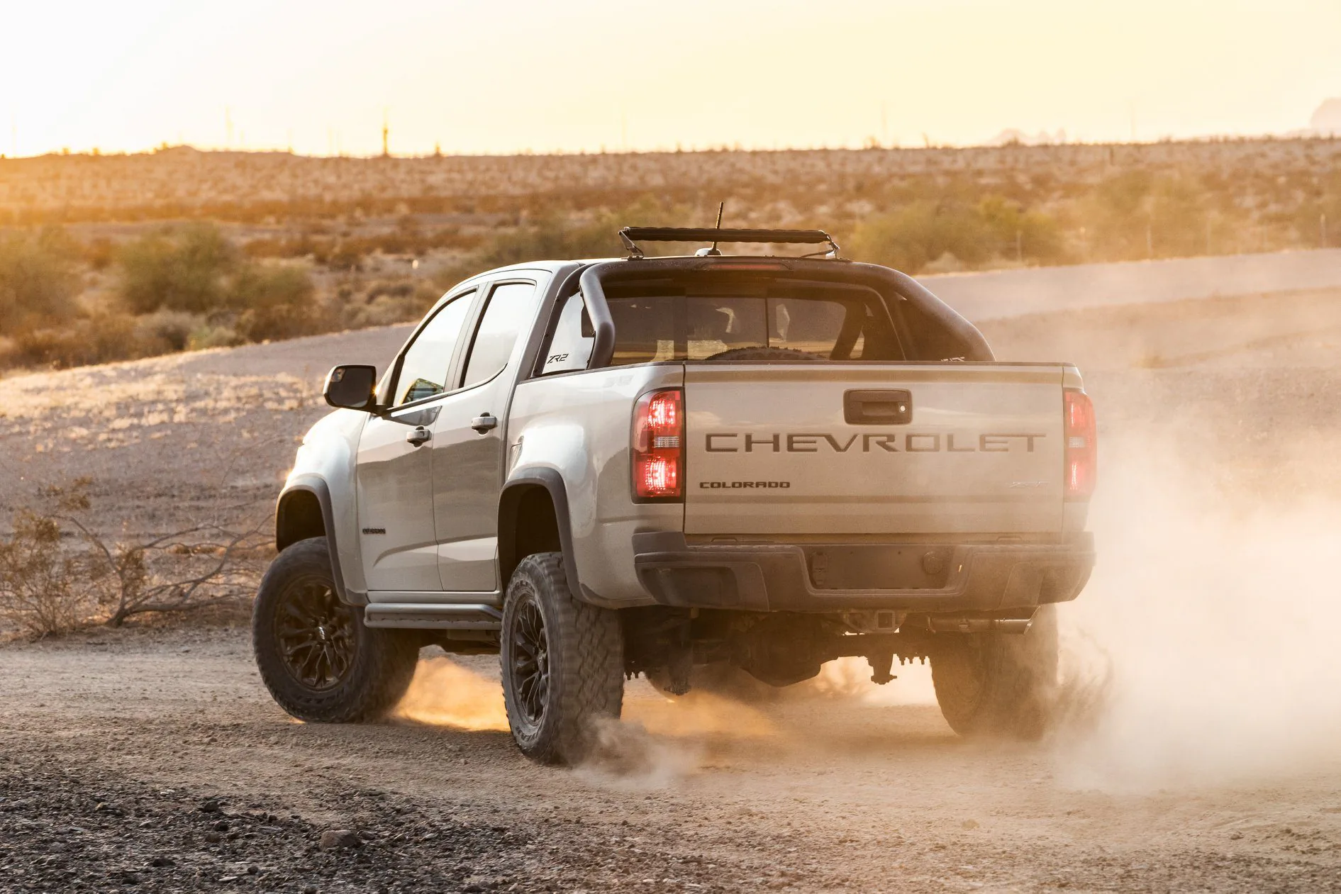 Chevrolet ra mắt xe bán tải Colorado bản 2021 với diện mạo hầm hố hơn