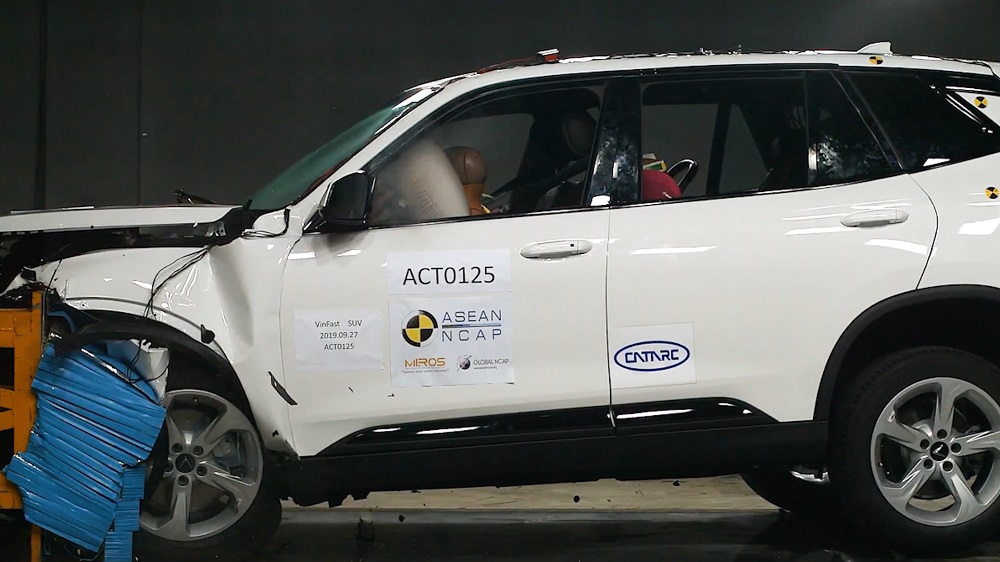 Xe VinFast vượt ASEAN NCAP, dòng LUX đạt 5 sao