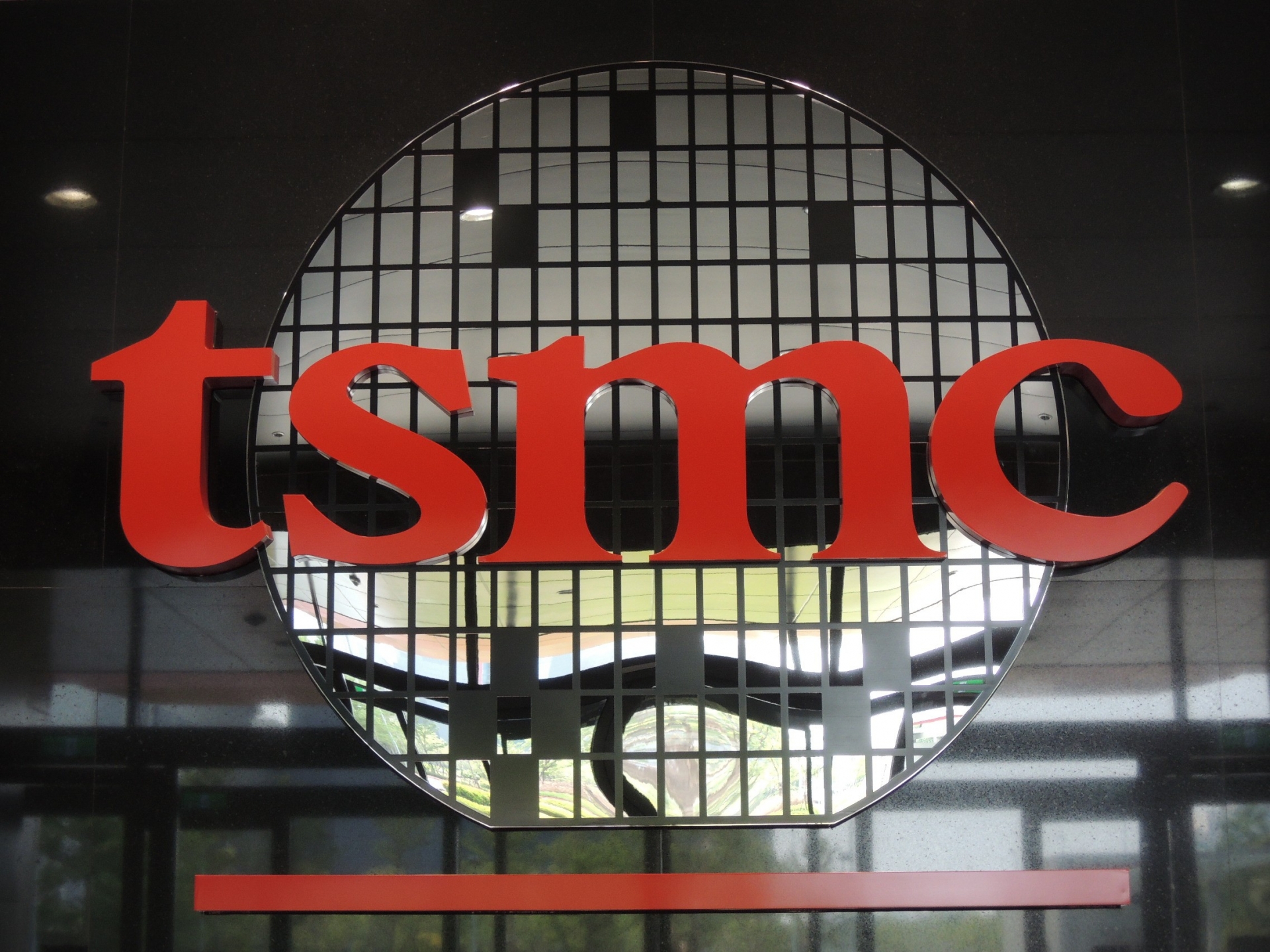 TSMC bắt đầu sản xuất hàng loạt chip 7nm+, chuẩn bị thử nghiệm quy trình 6nm vào quý I năm 2020