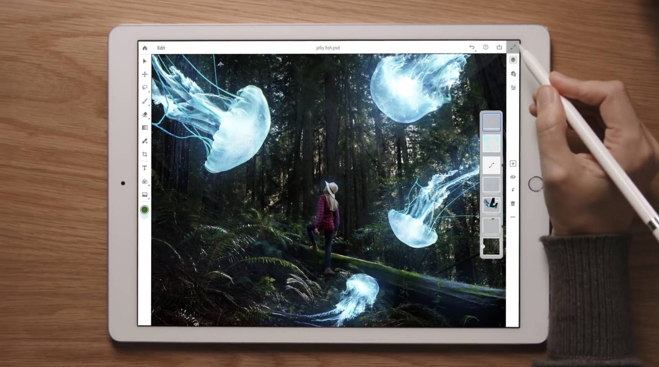 Adobe Photoshop cho iPad vẫn sẽ tiếp tục được ra mắt, nhưng thiếu đi các tính năng chính