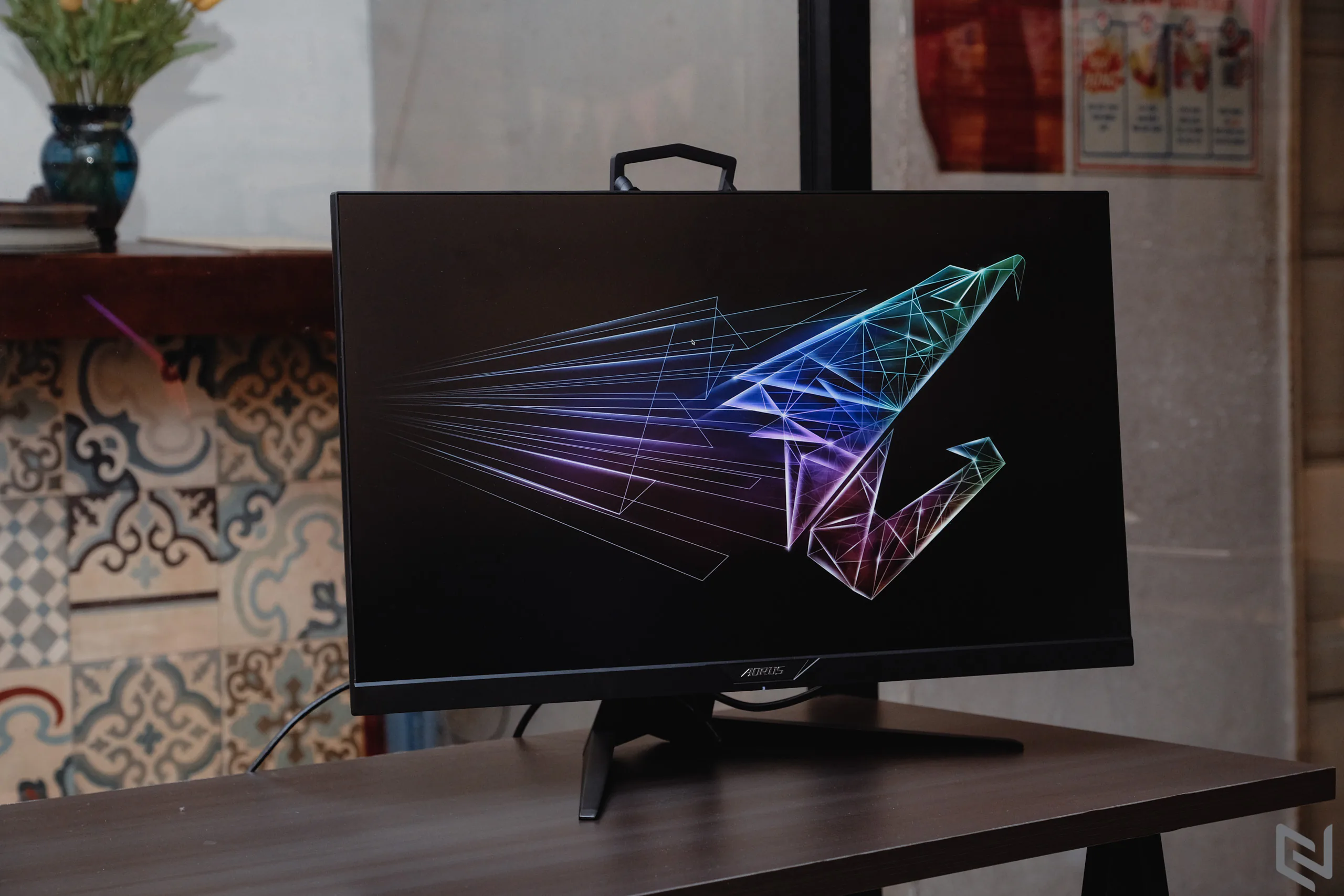 Trên tay màn hình chơi game AORUS FI27Q: Màn hình chơi game tấm nền IPS 165Hz, tốc độ phản hồi 1ms, thiết kế đẹp mắt cho game thủ