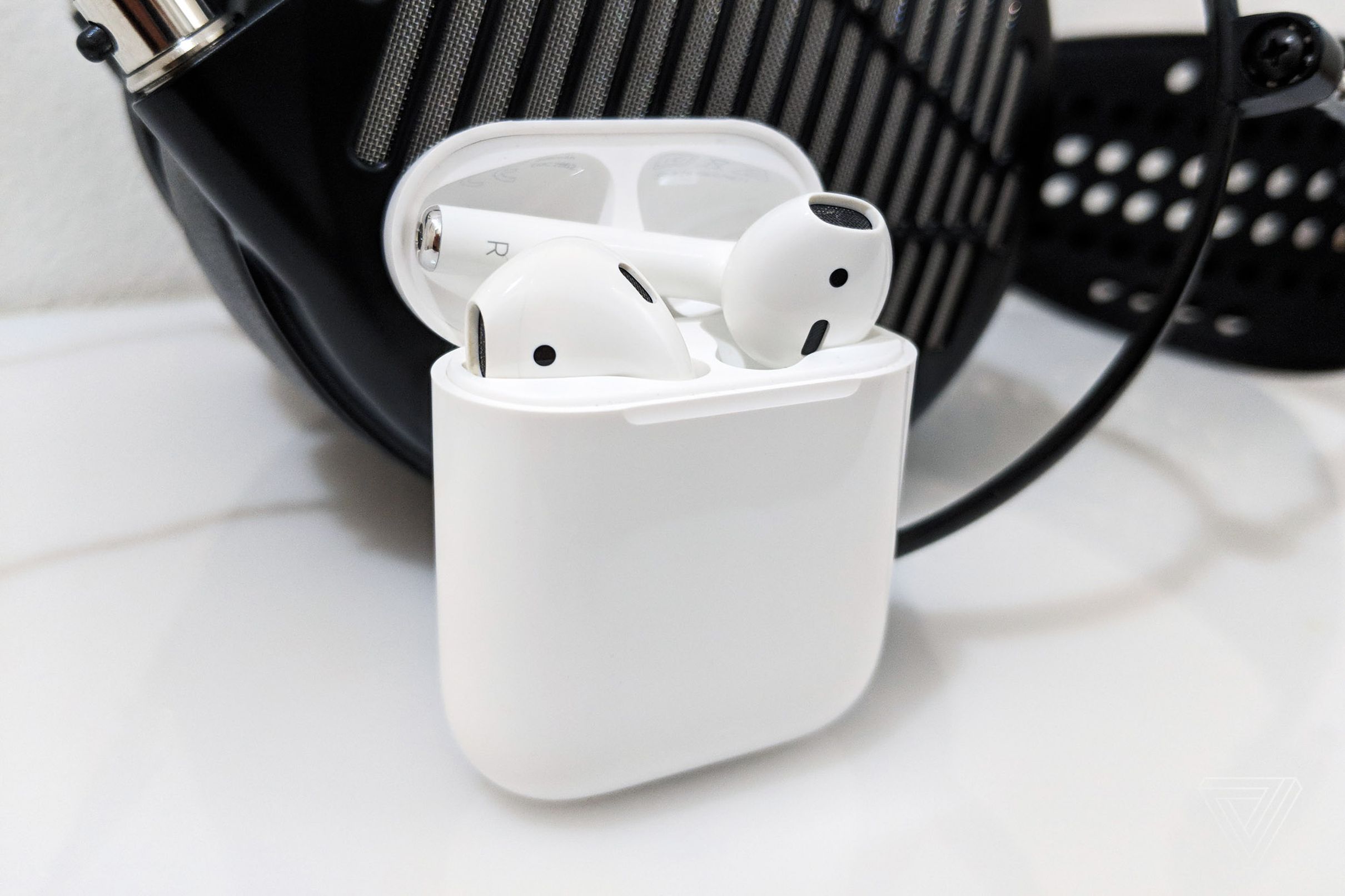 Rò rỉ tin đồn Apple ra mắt tai nghe AirPods Pro có khả năng giảm tiếng ồn vào cuối tháng này