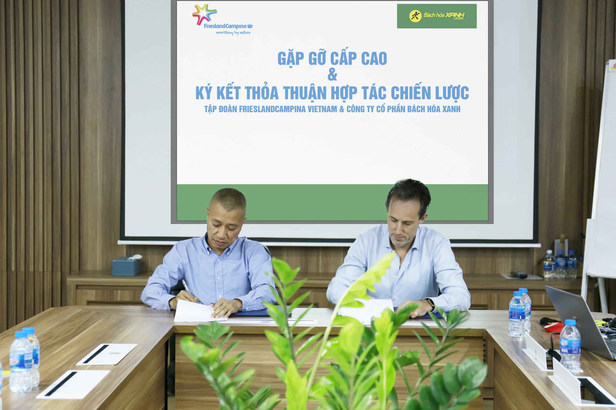 Bách hóa Xanh bắt tay với “ông lớn” ngành sữa FrieslandCampina cho kế hoạch 2000 cửa hàng năm 2020